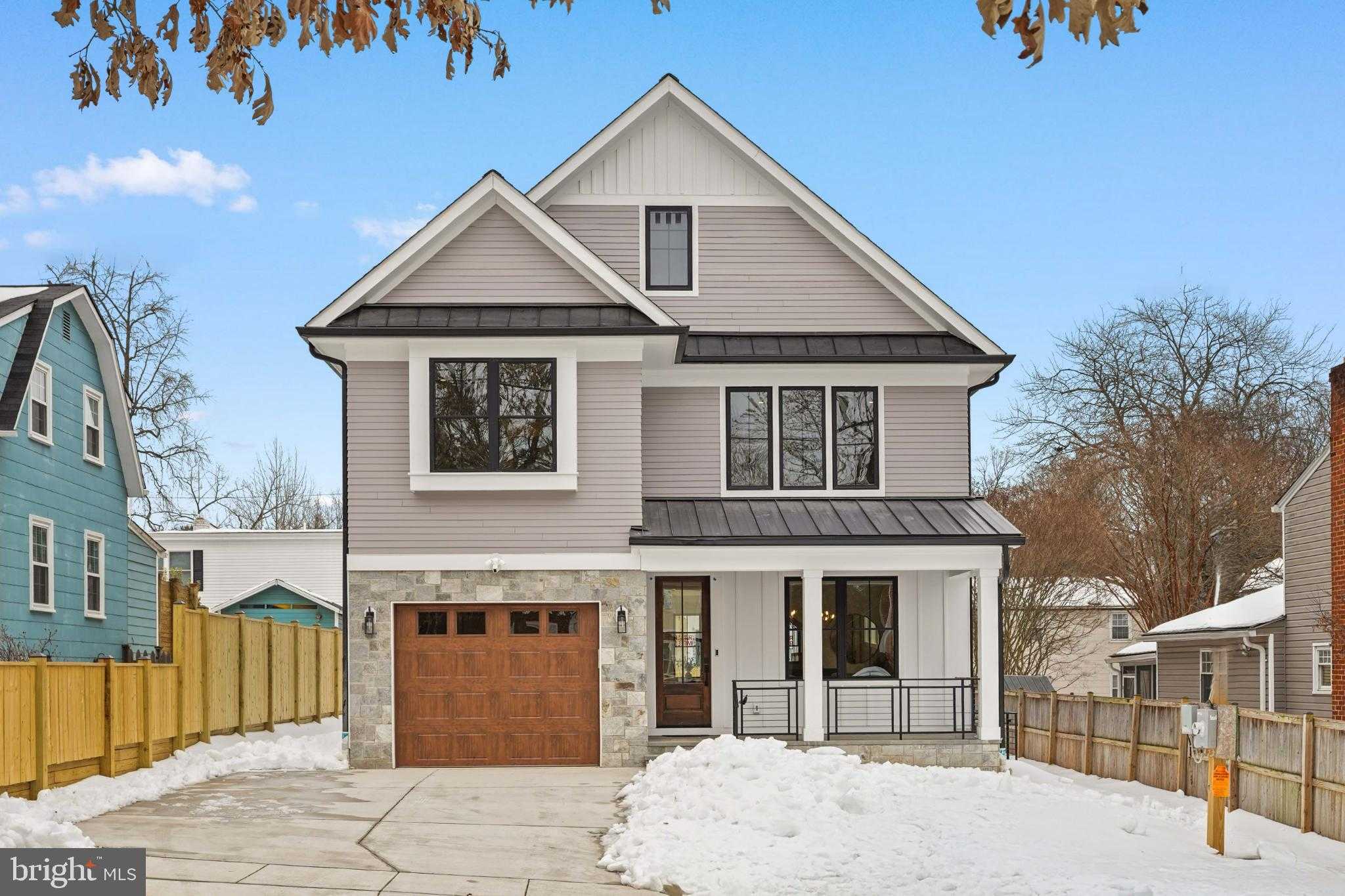 9909 Dickens Ave photo 2