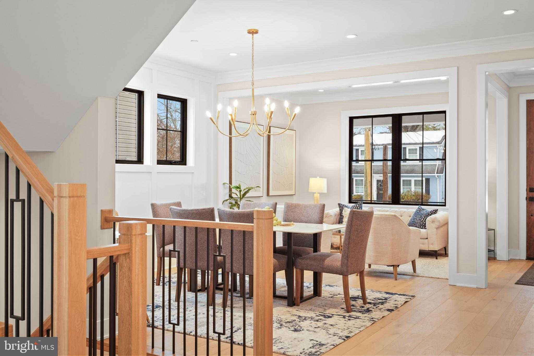 9909 Dickens Ave photo 21