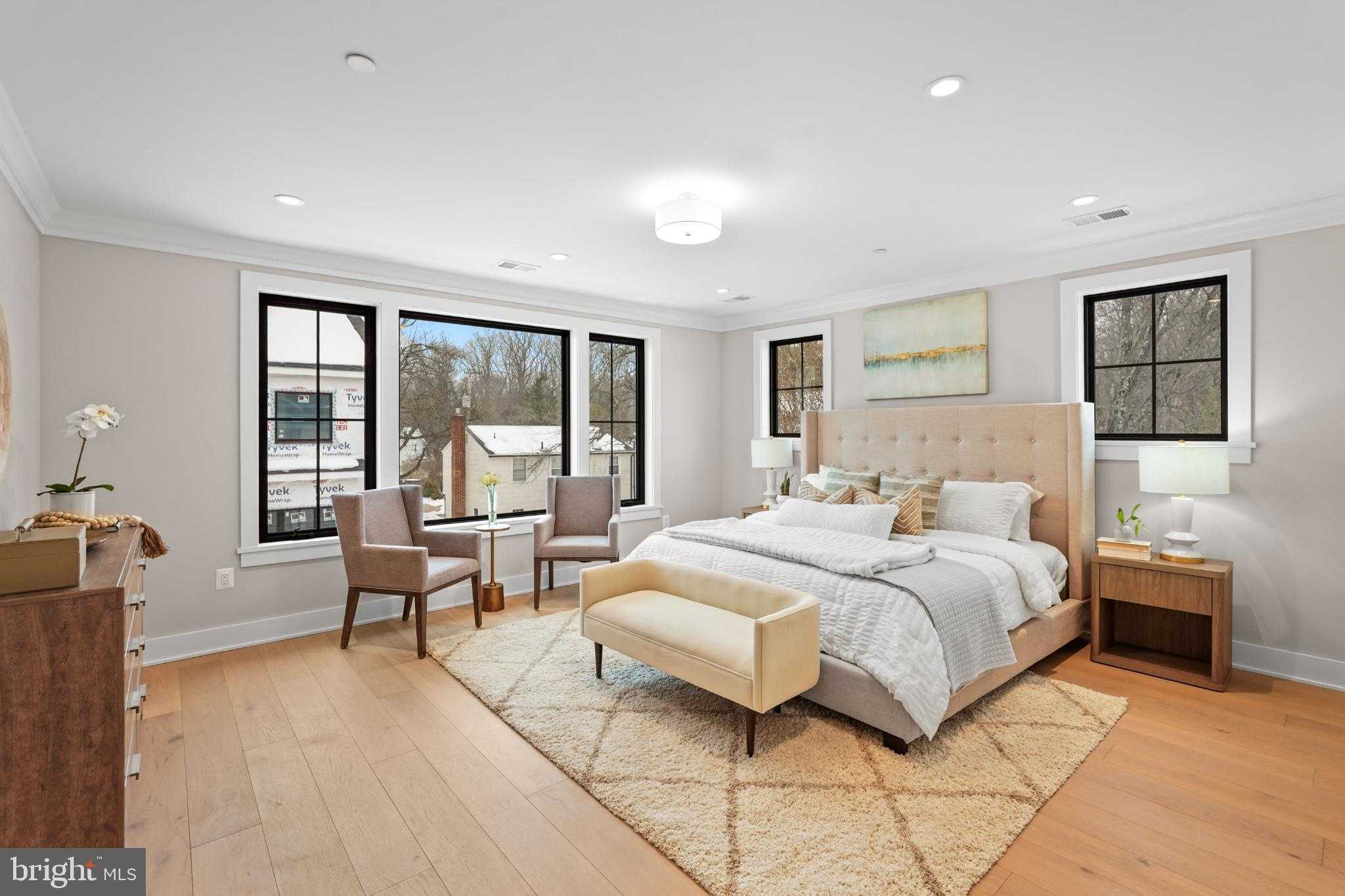 9909 Dickens Ave photo 22