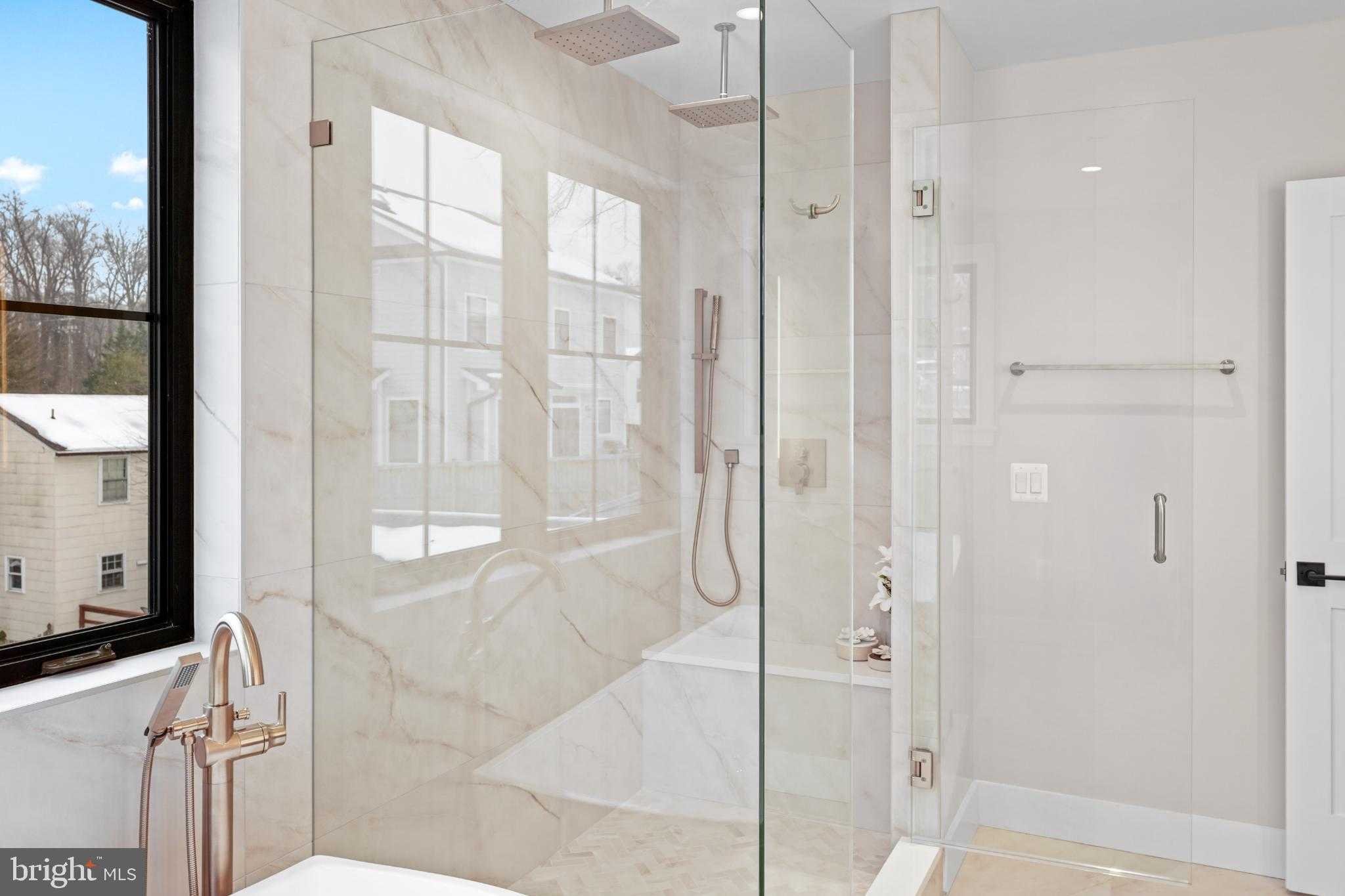 9909 Dickens Ave photo 26