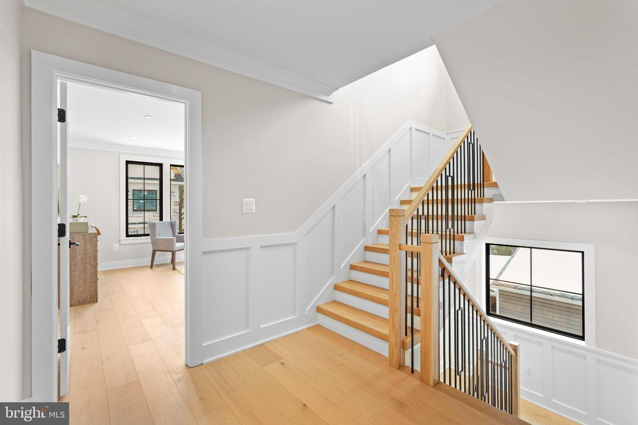 9909 Dickens Ave photo 28