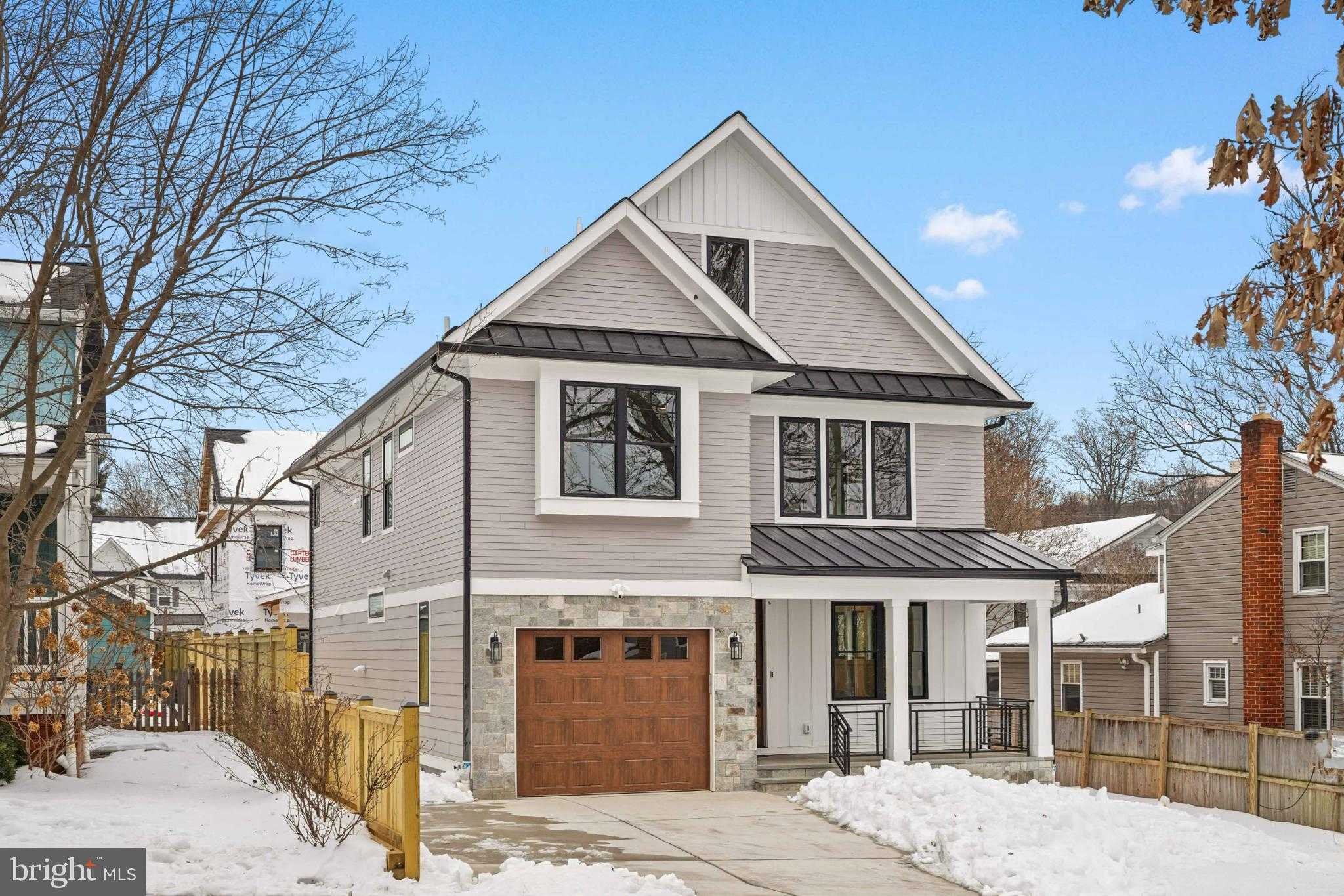 9909 Dickens Ave photo 3