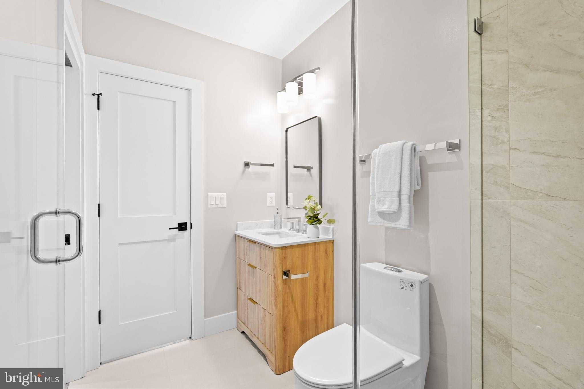 9909 Dickens Ave photo 48