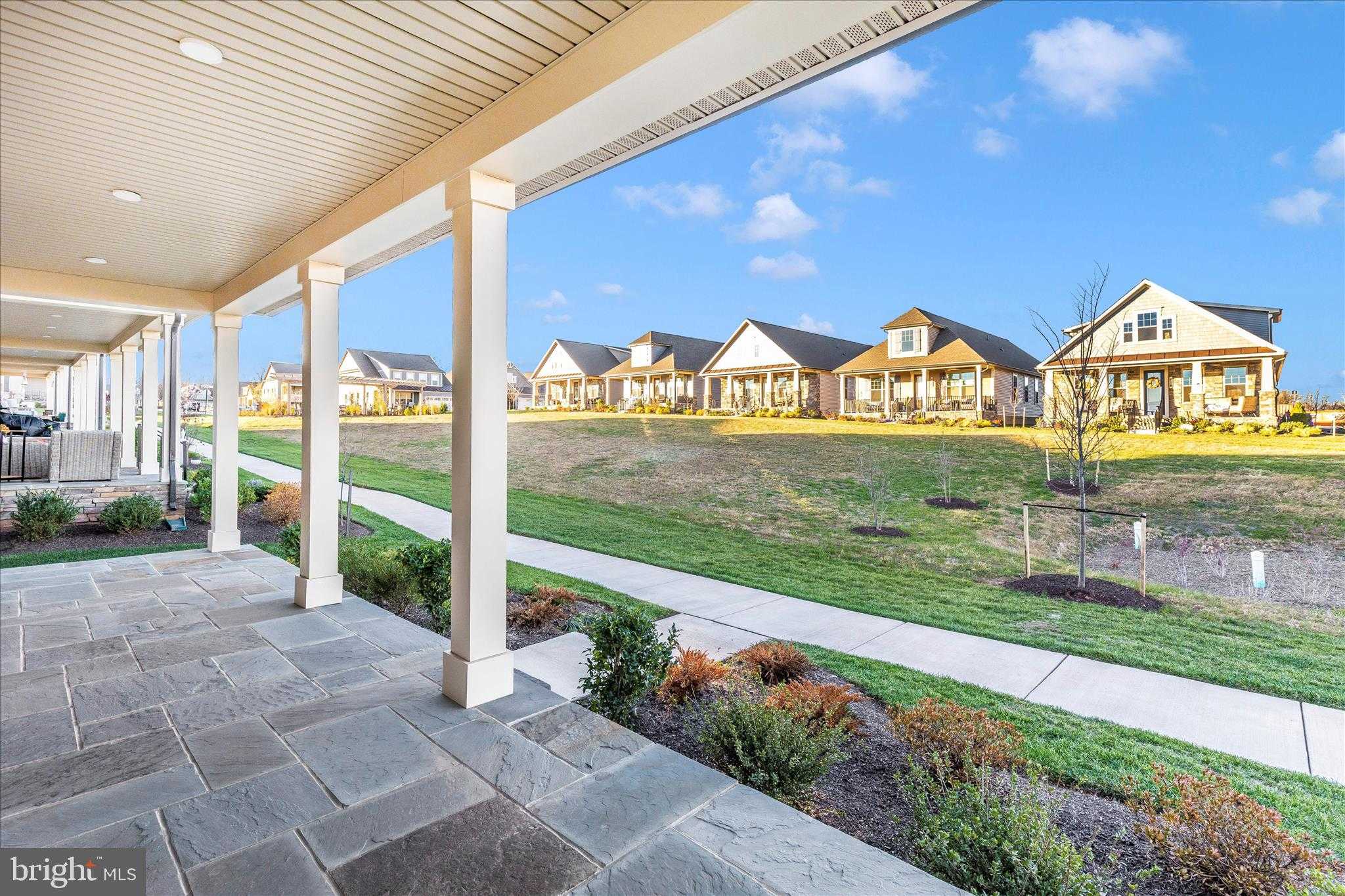 413 Bucklebury Ln photo 3