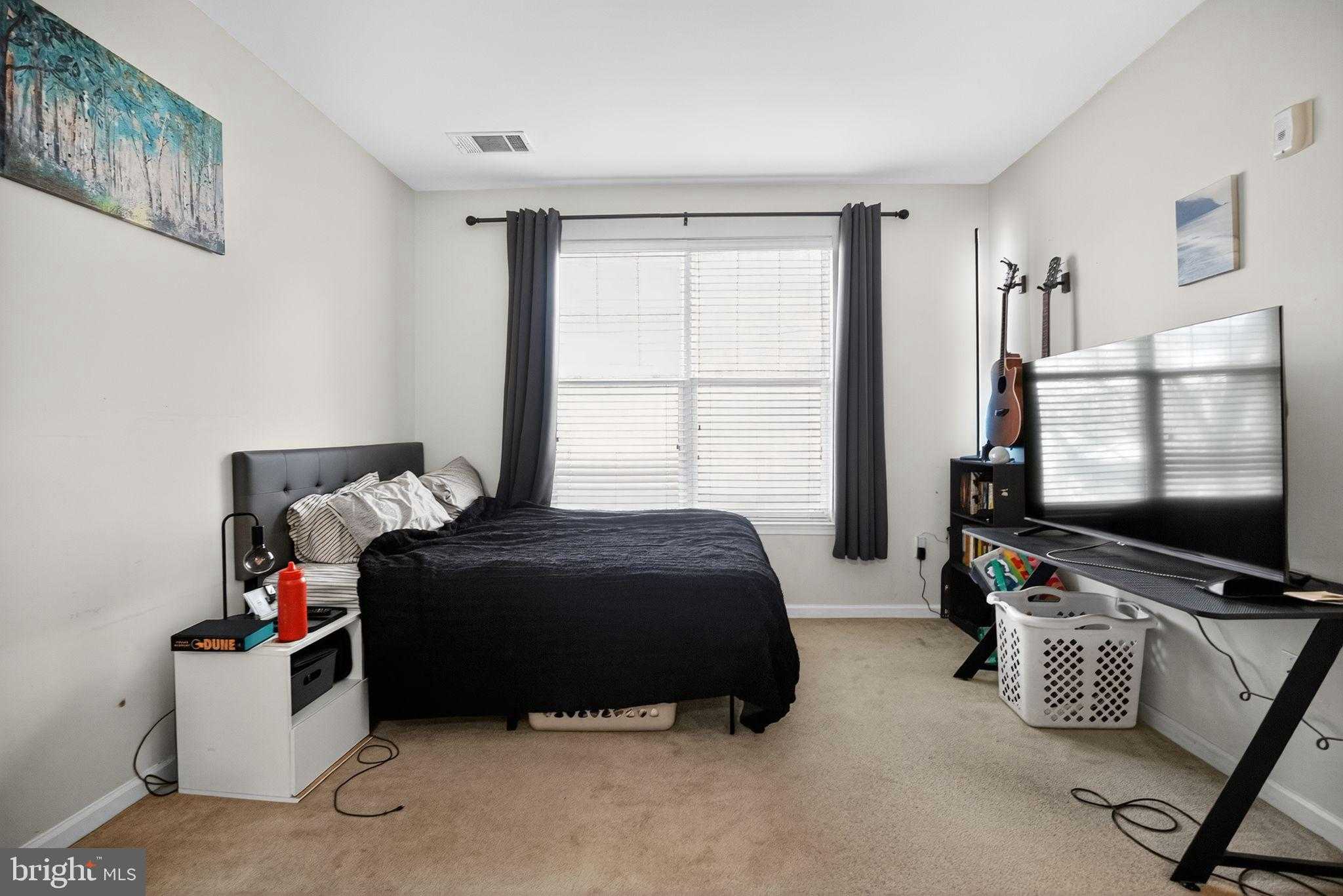 350 W Elm St Ste 3207 photo 21