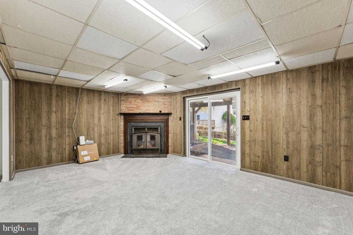 32 Stoneway Pl photo 17