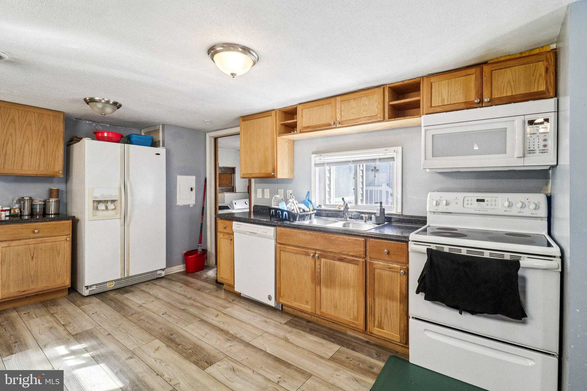 190 Boones Dr photo 17