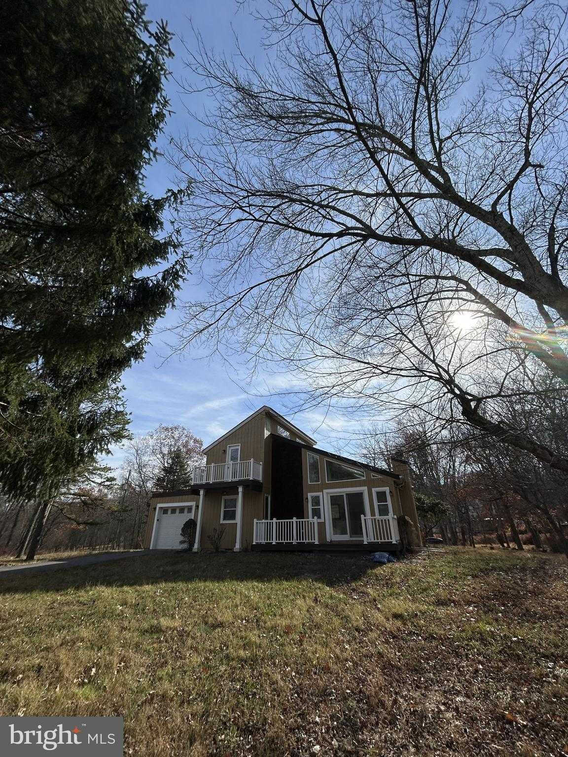 2233 Vista Cir, East Stroudsburg