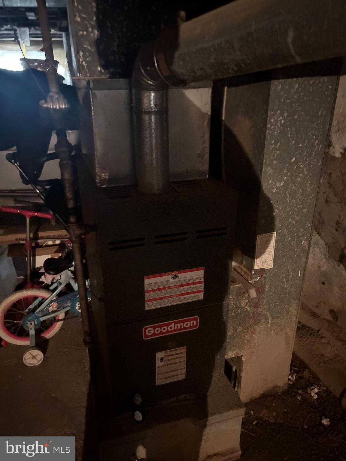 2548 S Millick St photo 16