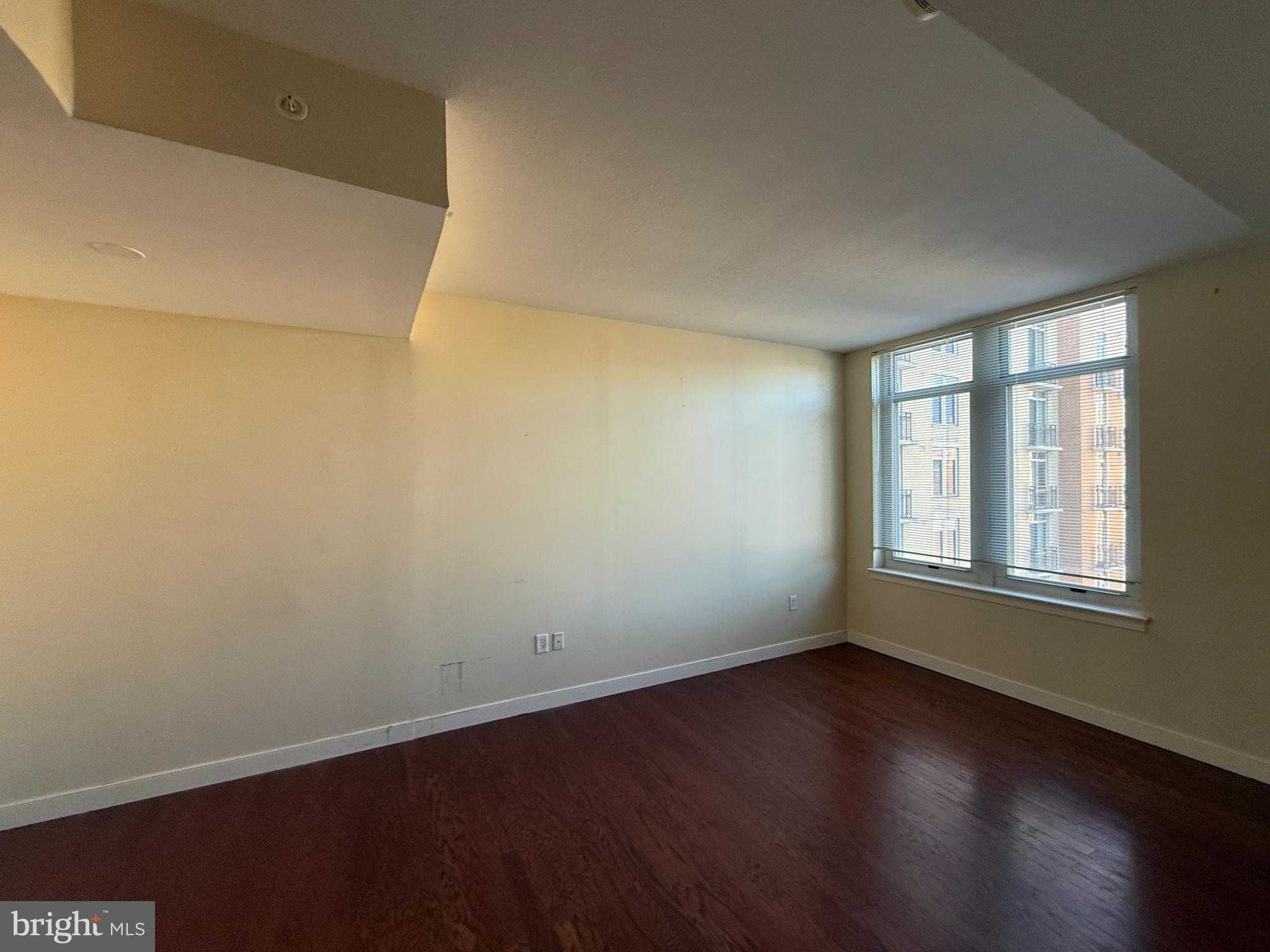 155 Potomac Psge Unit 402 photo 9