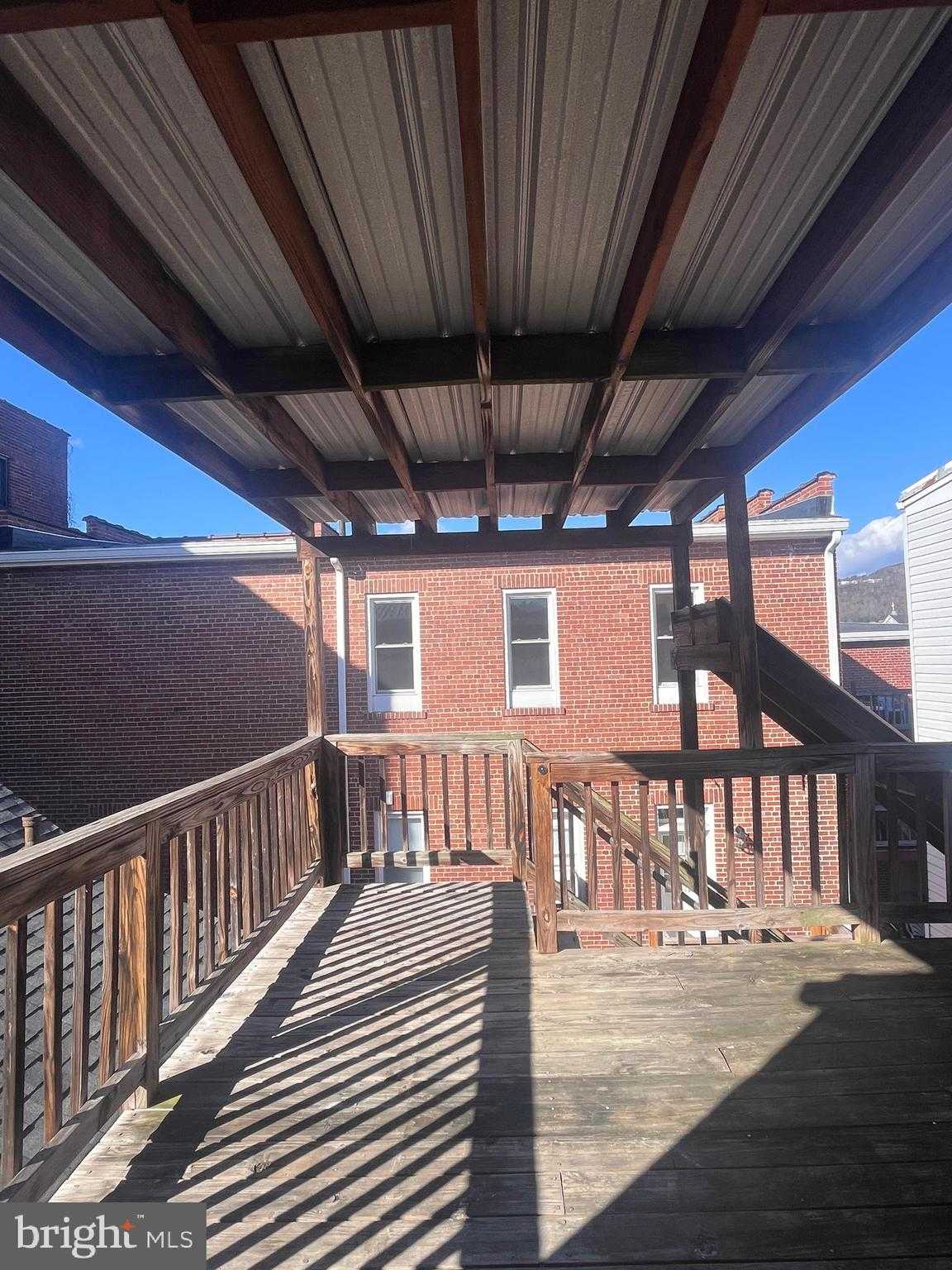 124 Bedford St photo 48