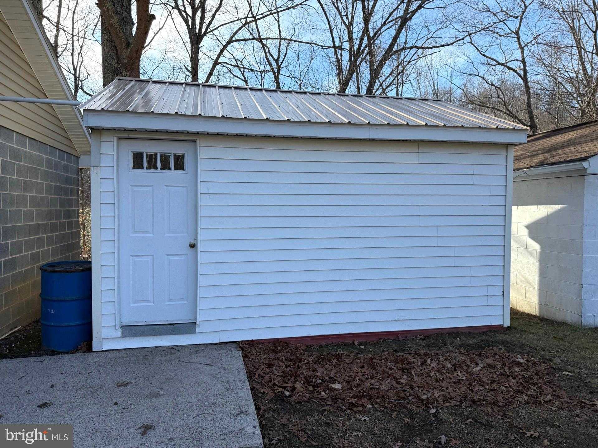 645 Lower North Fork Rd photo 58