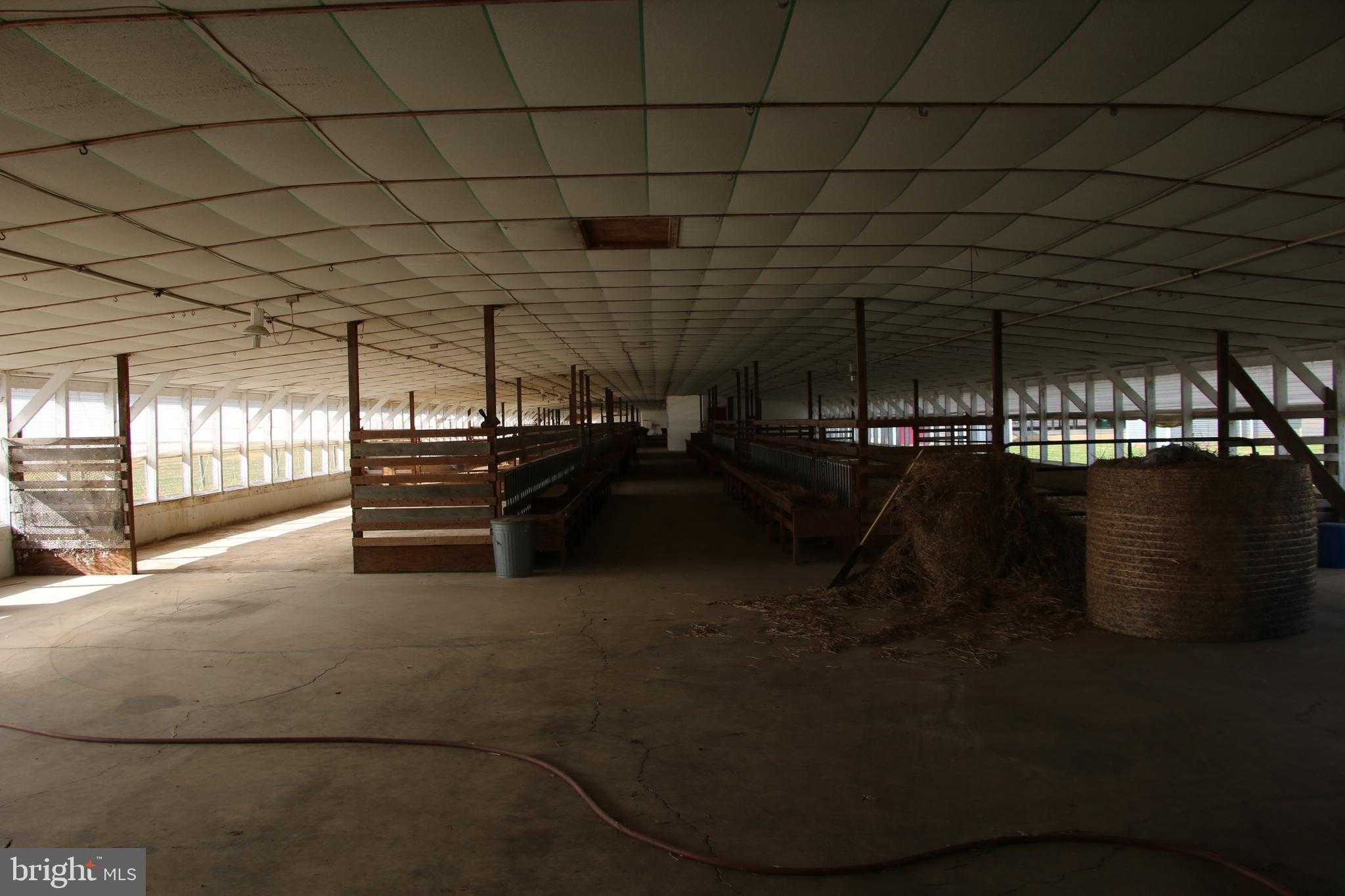 499 E Lee Hwy photo 29