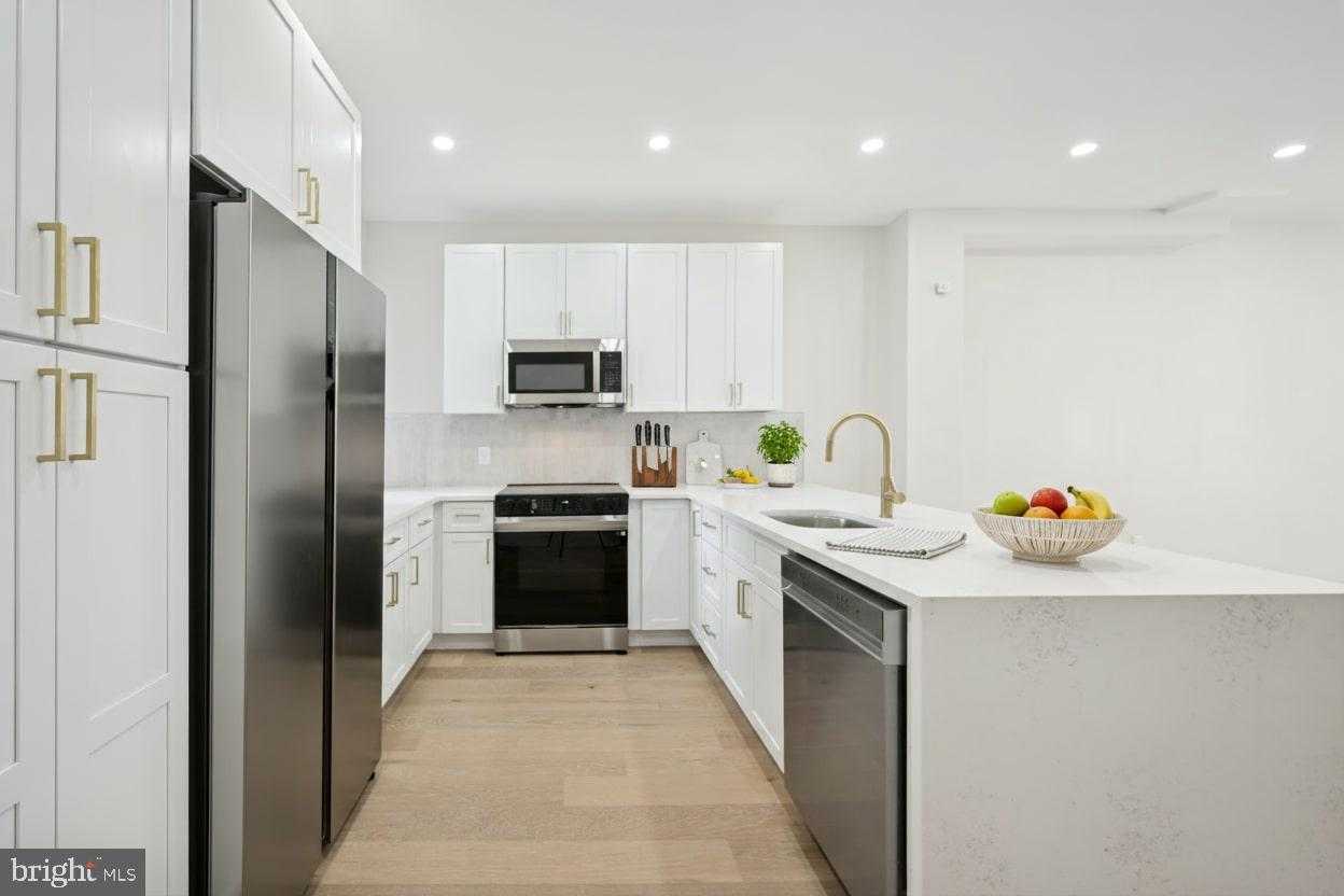 6063 Loretto Ave photo 5