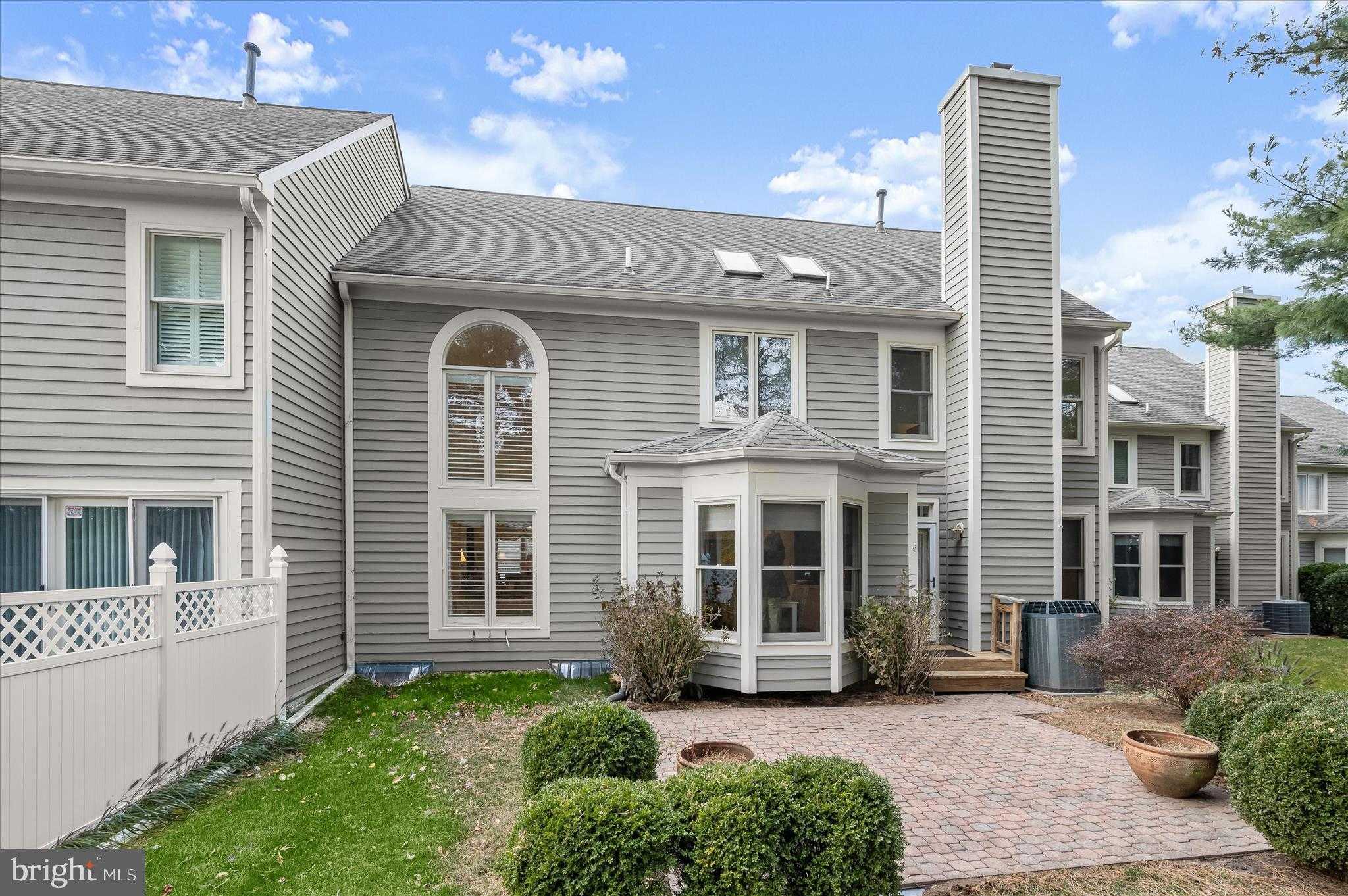 12 Sawgrass CT photo 54