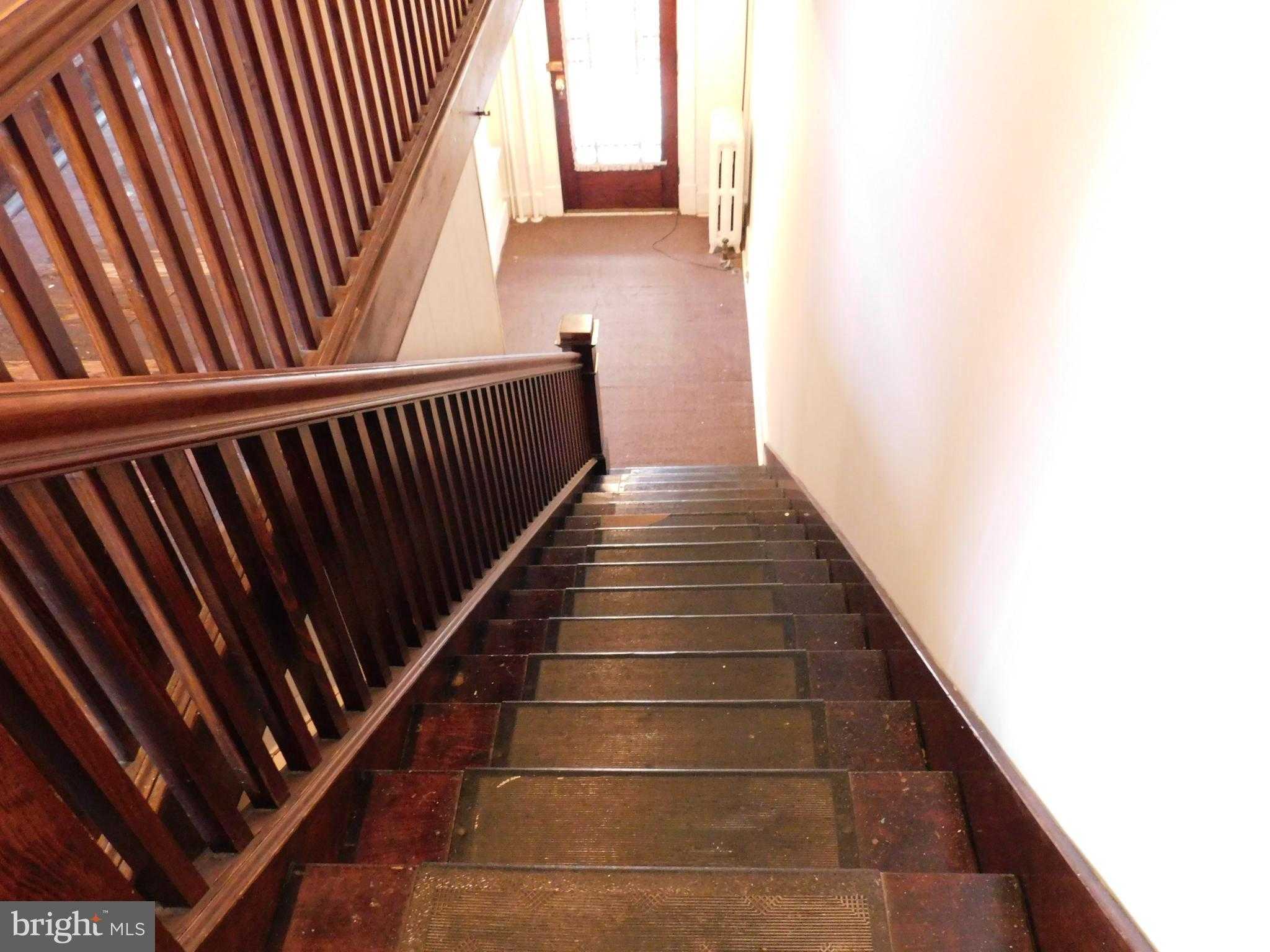 305 Orange St photo 15