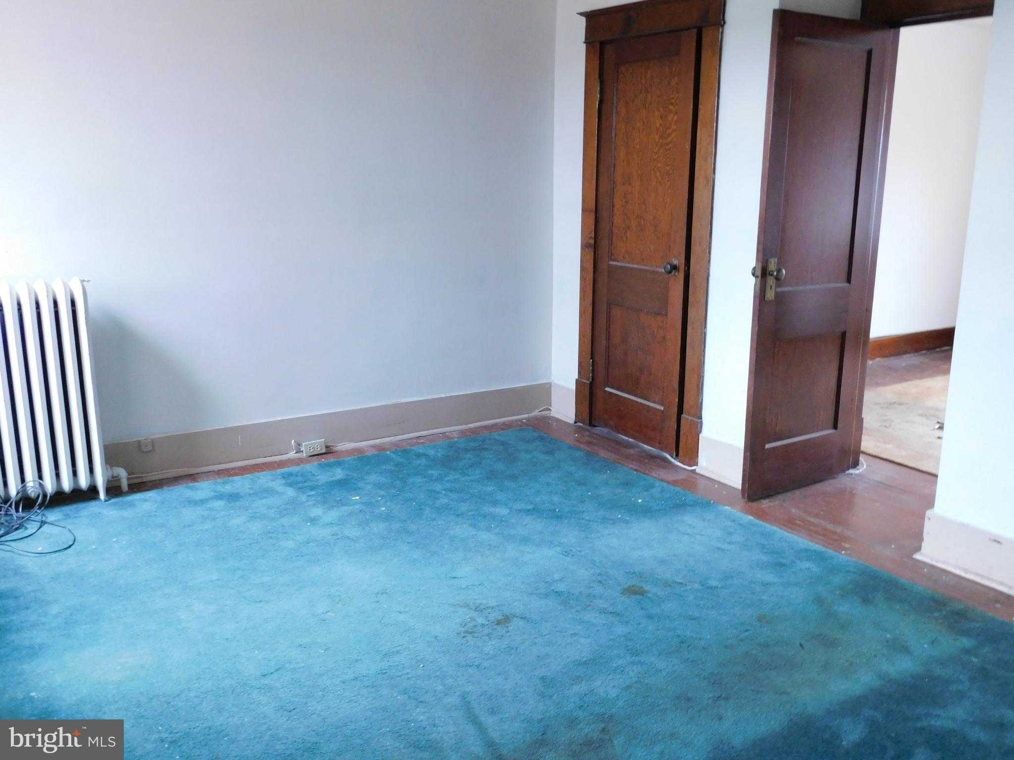 305 Orange St photo 17