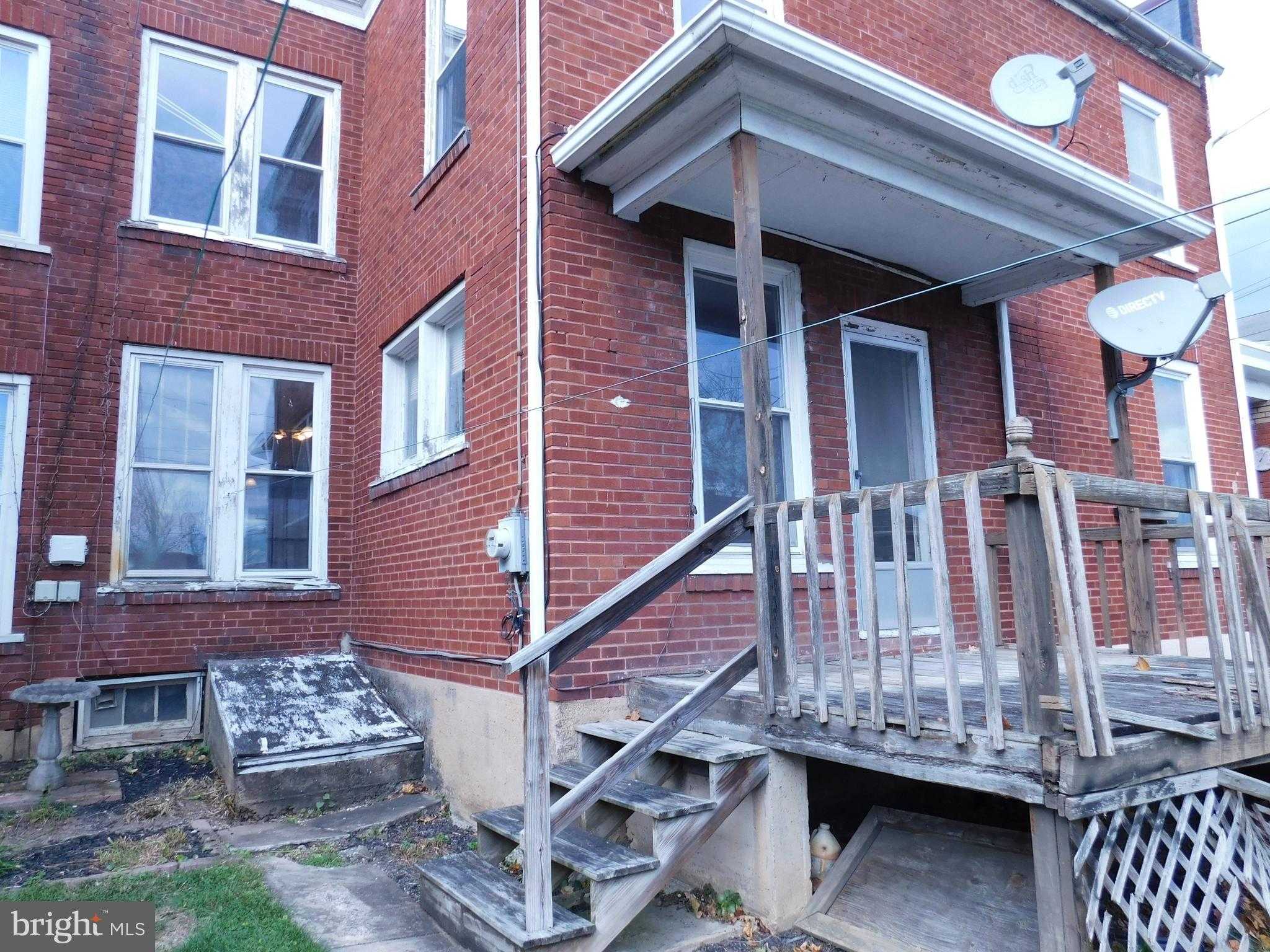 305 Orange St photo 29