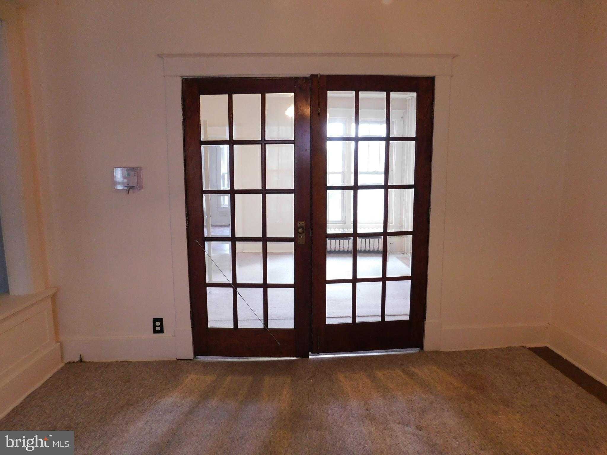 305 Orange St photo 4