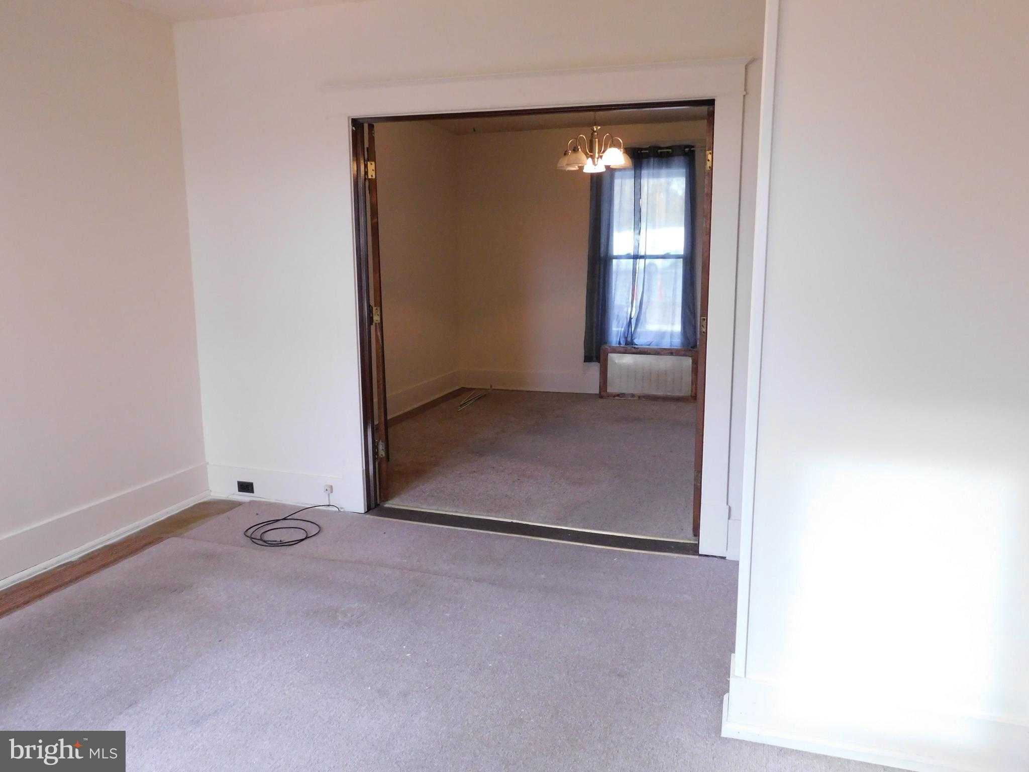 305 Orange St photo 7