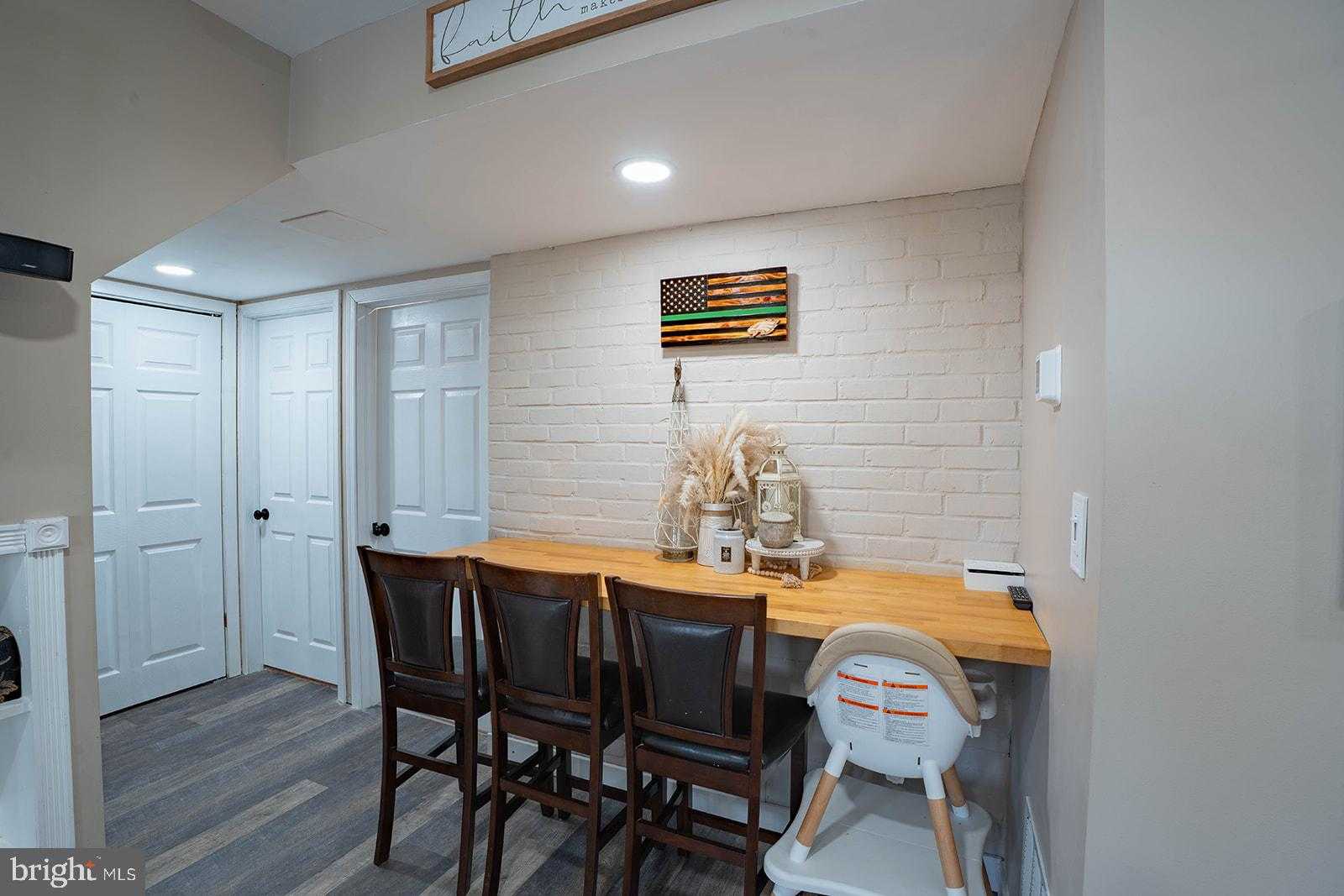 42 Hollyhock Ln photo 11