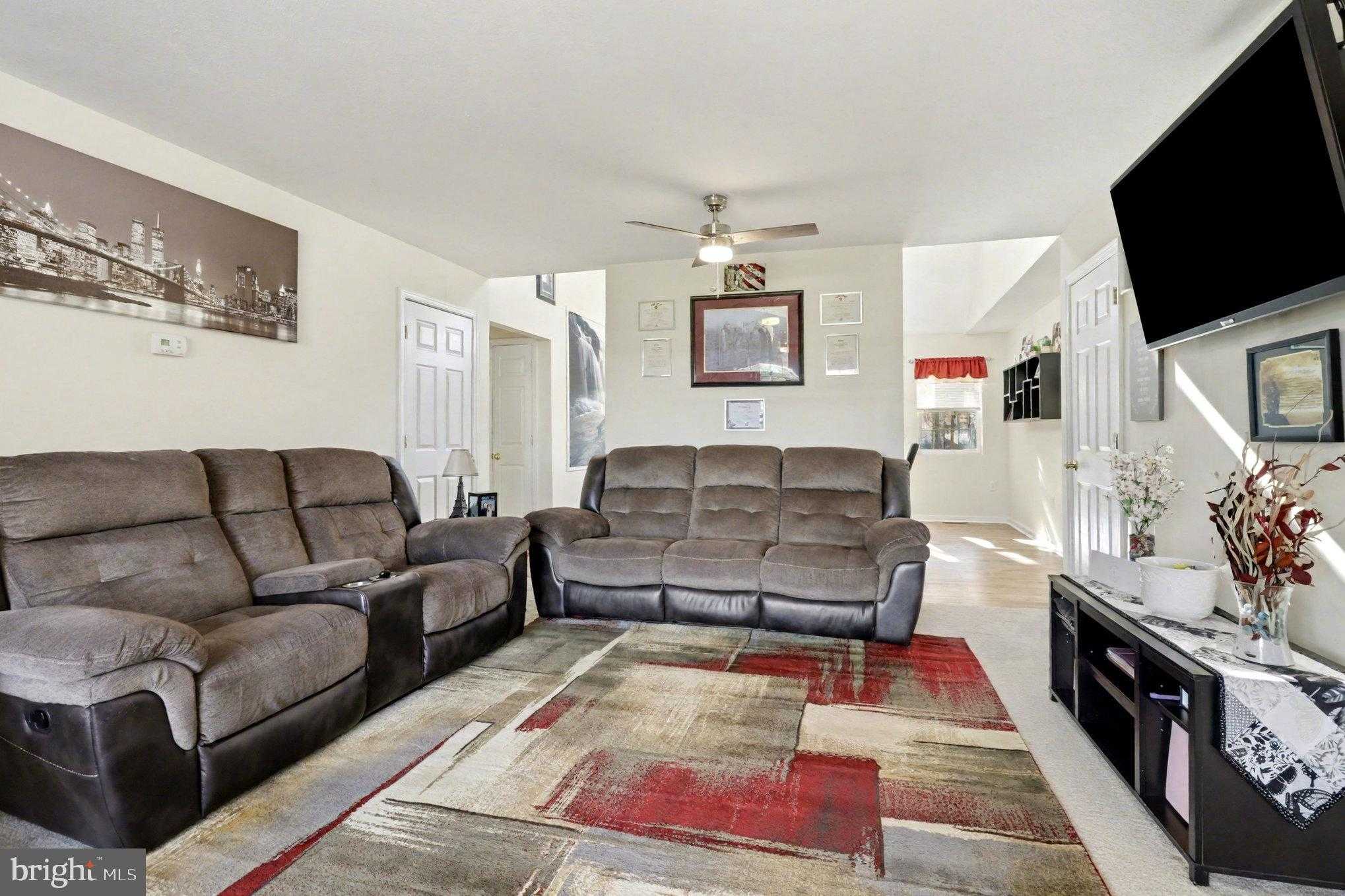 6 Dockside CT photo 7