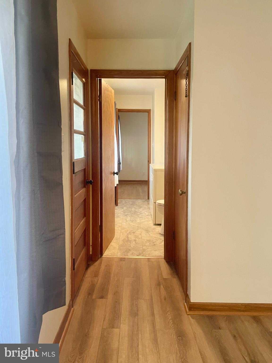 230 Armstrong Ave photo 16