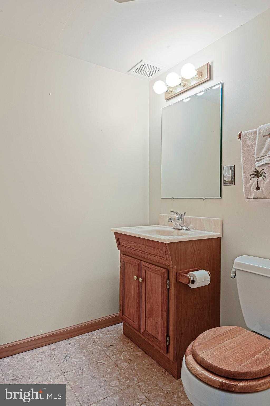 13481 Lake Shore Dr photo 38