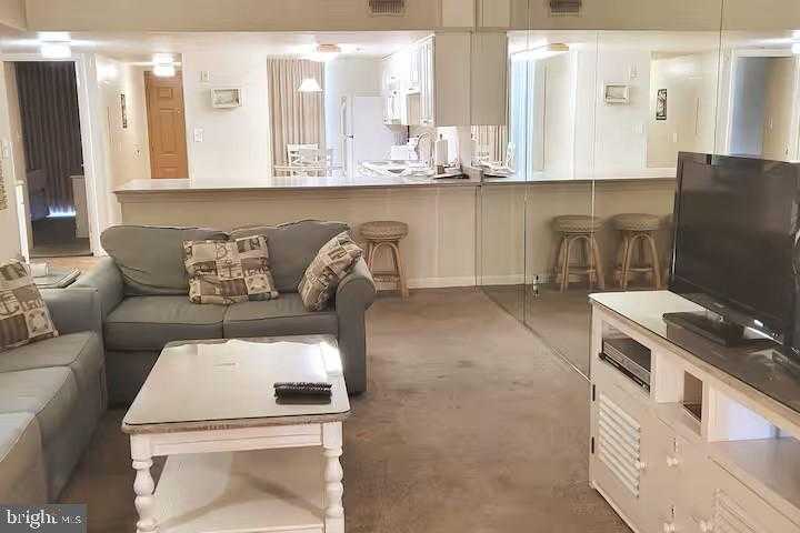 2209 Philadelphia Ave photo 2