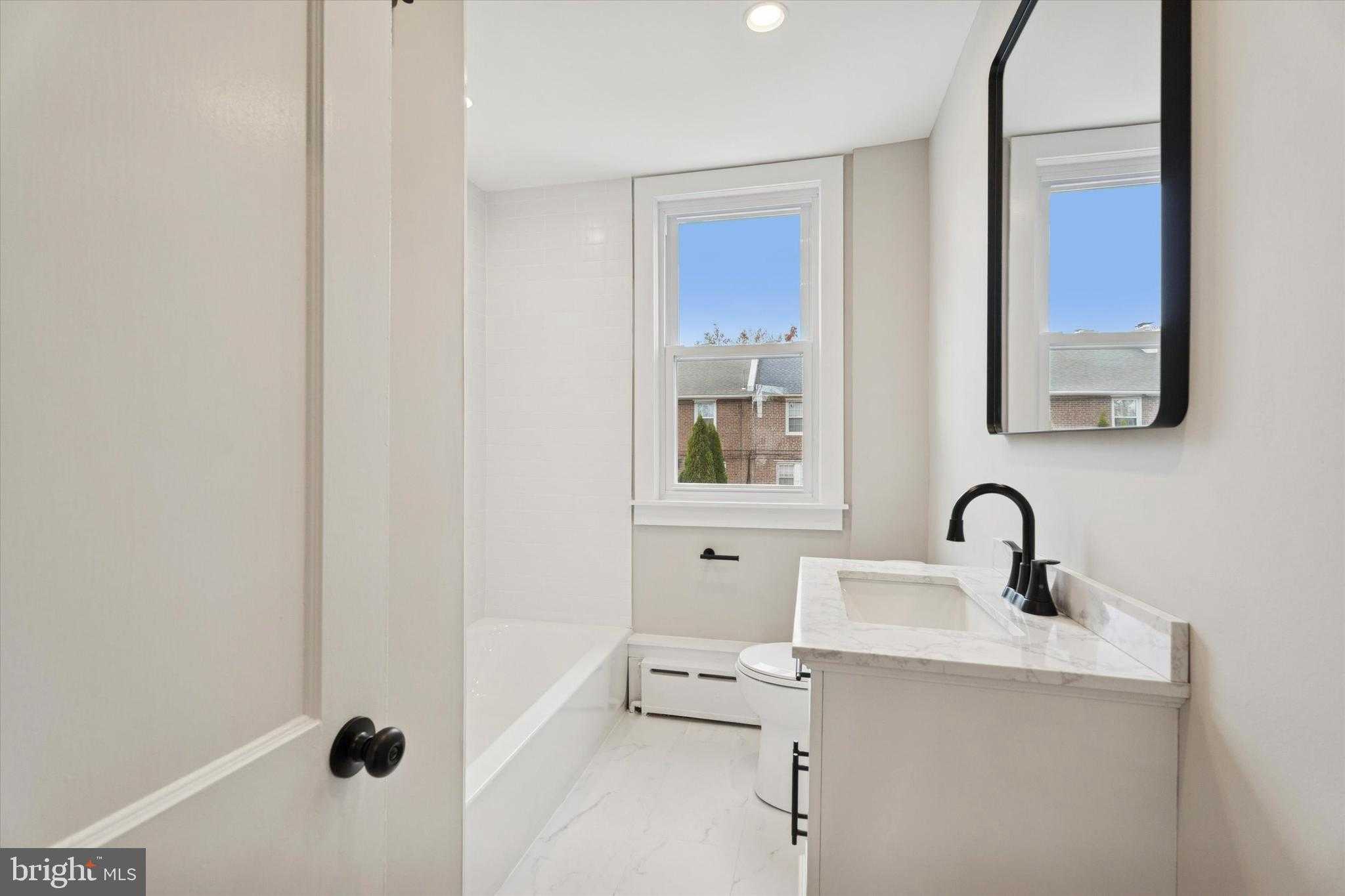 223 W Plumstead Ave photo 14