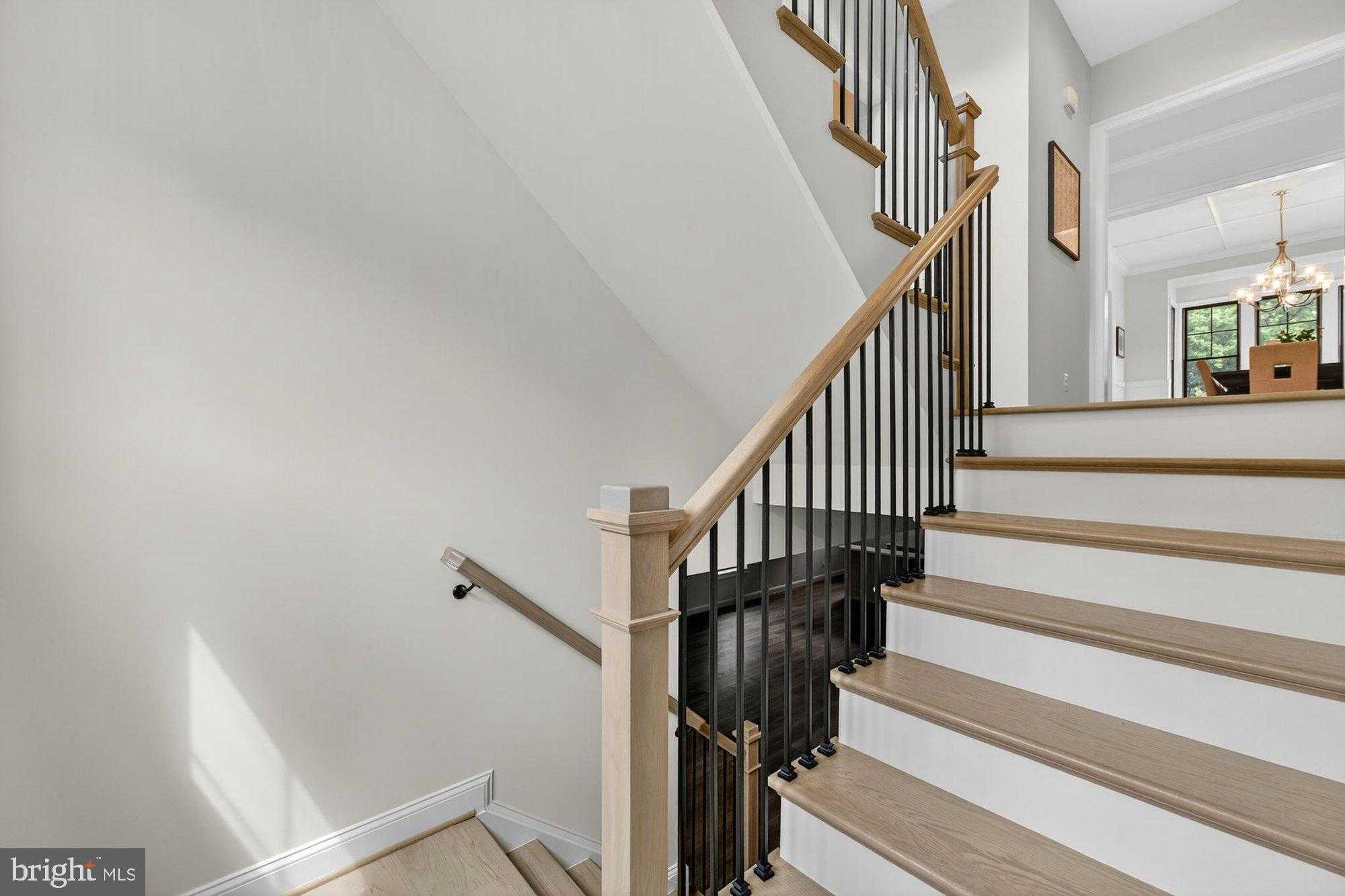 613 Blackstone Ter NW photo 85