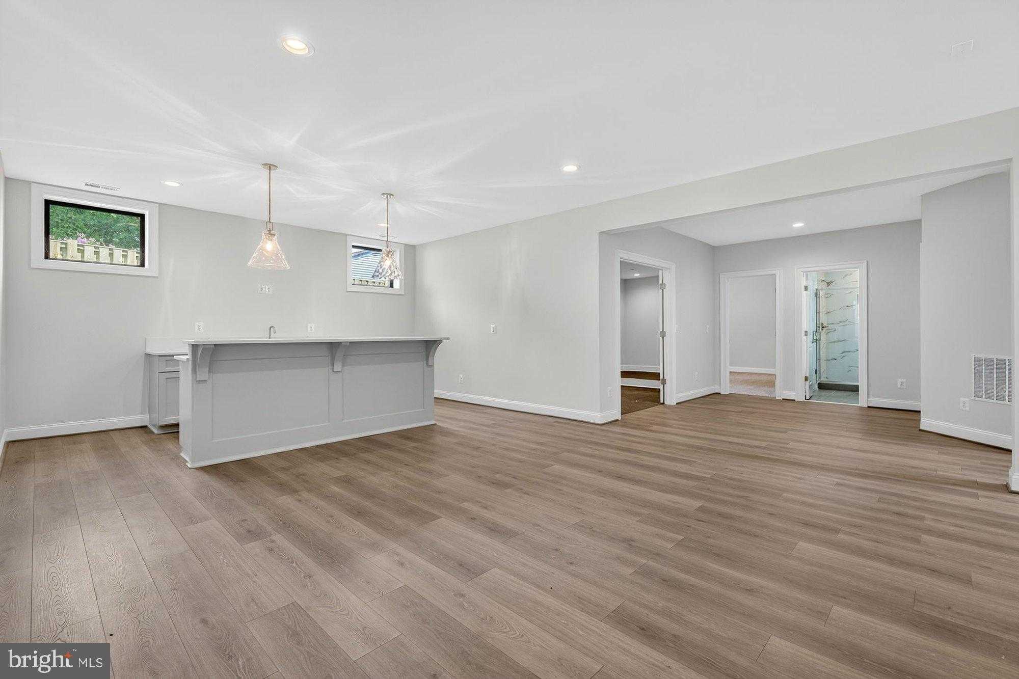 613 Blackstone Ter NW photo 93