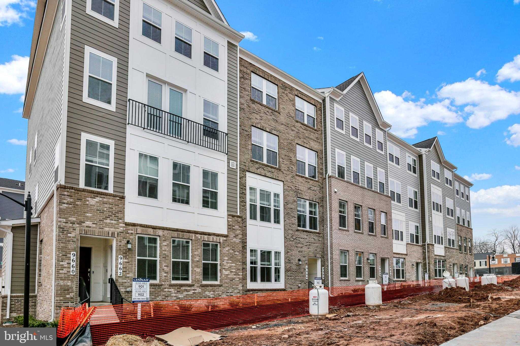 9469 Lanae Ln photo 2