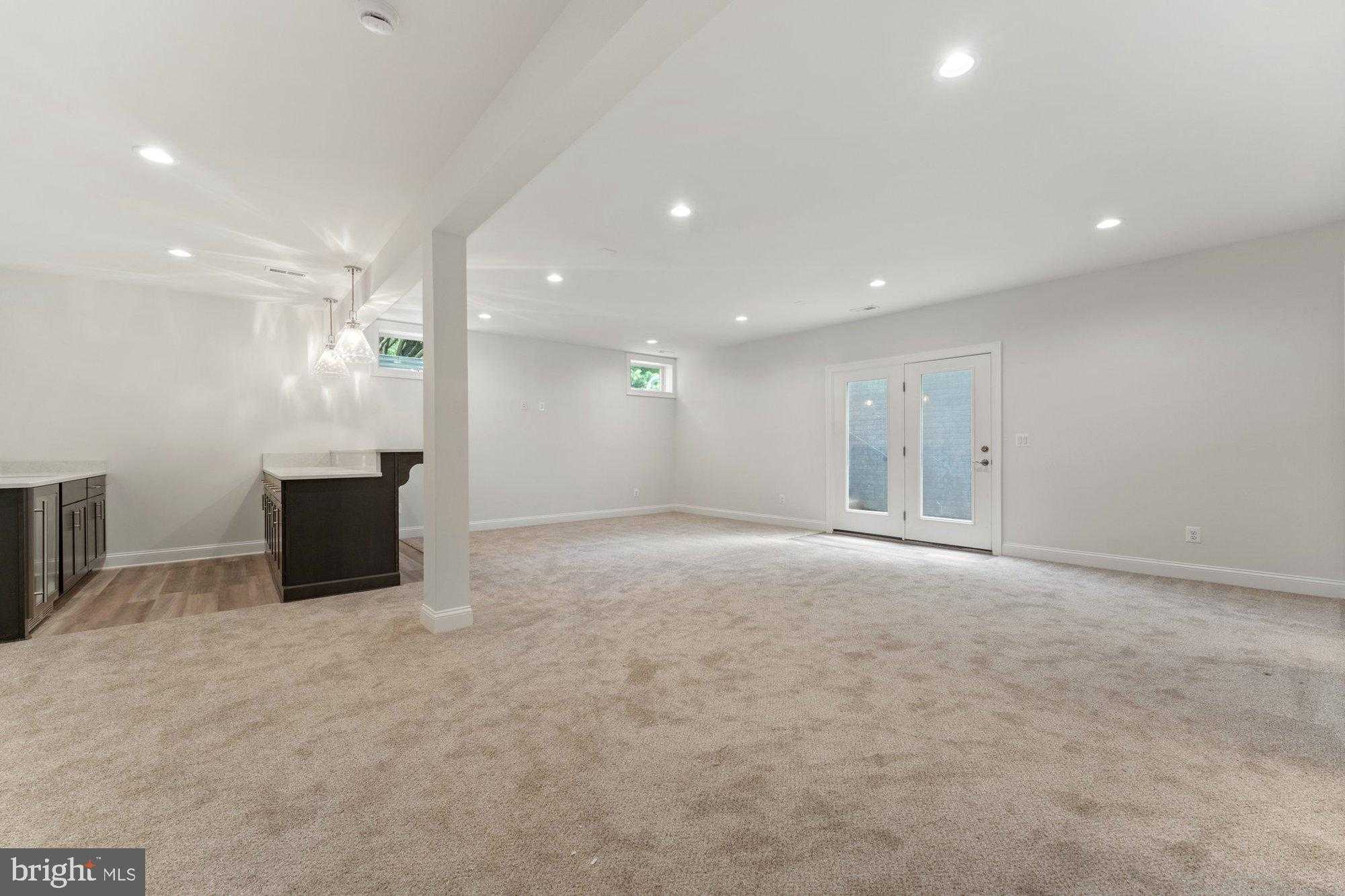 420 Holmes Dr NW photo 12