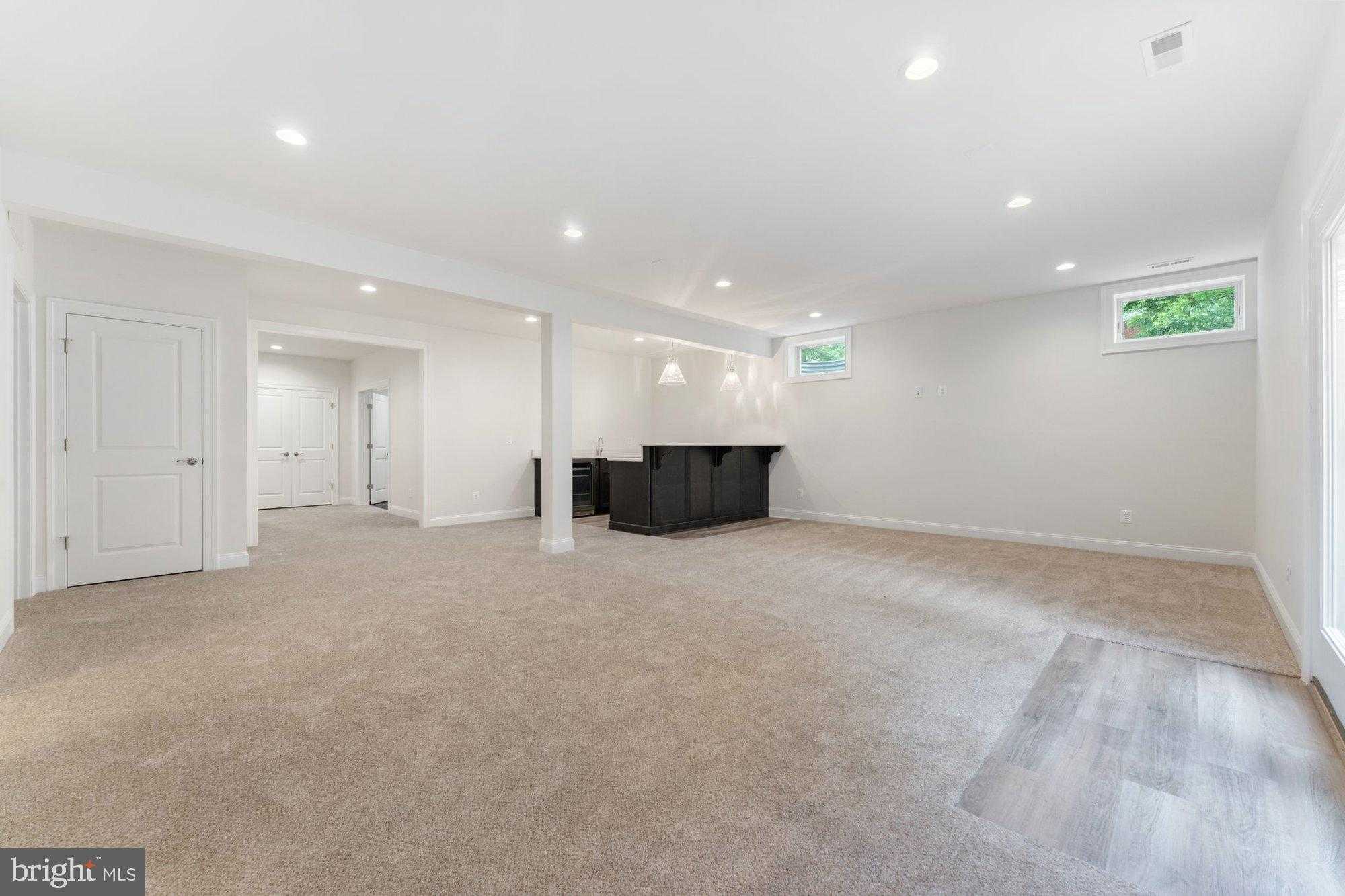 420 Holmes Dr NW photo 13