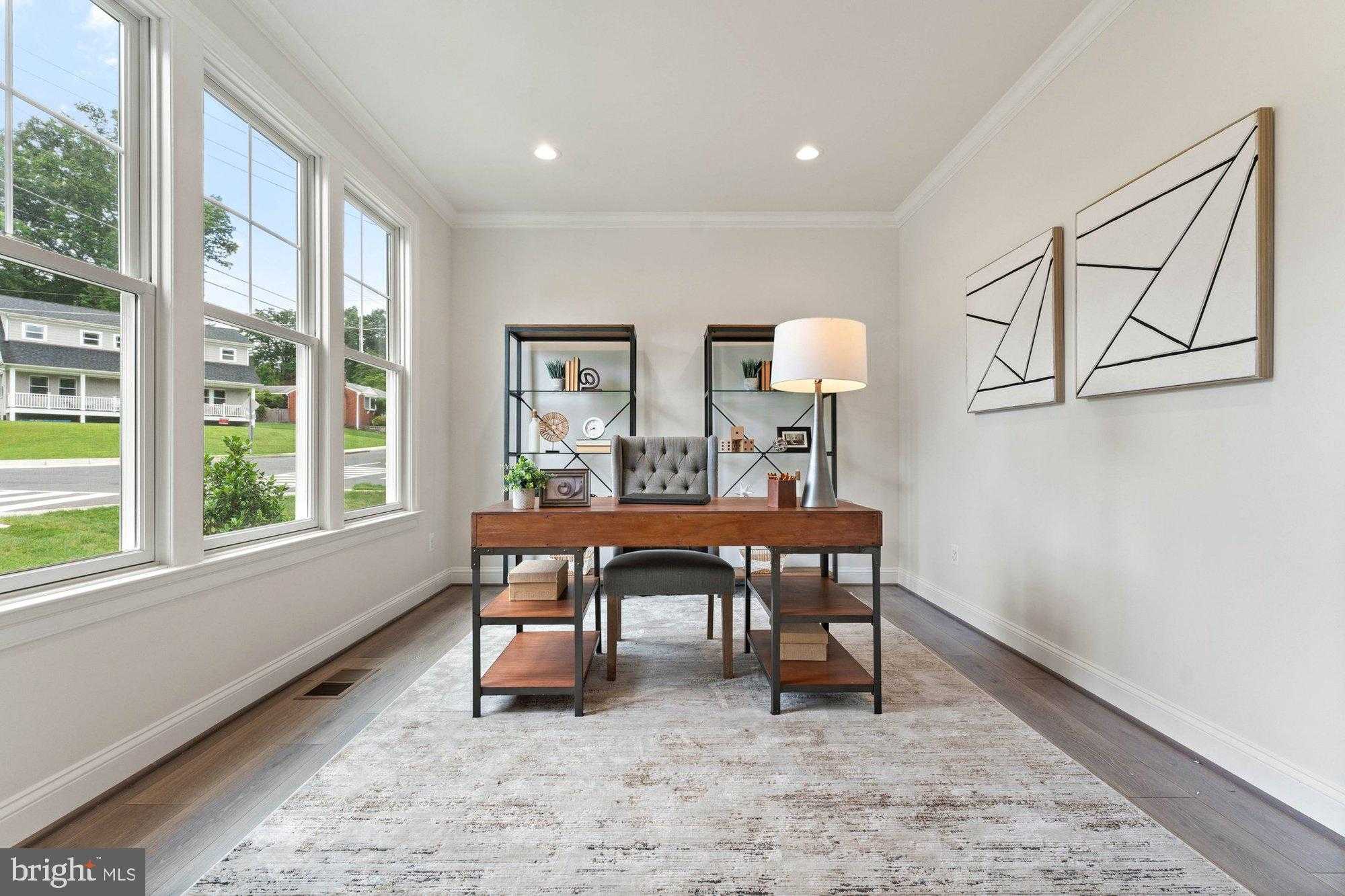 420 Holmes Dr NW photo 3