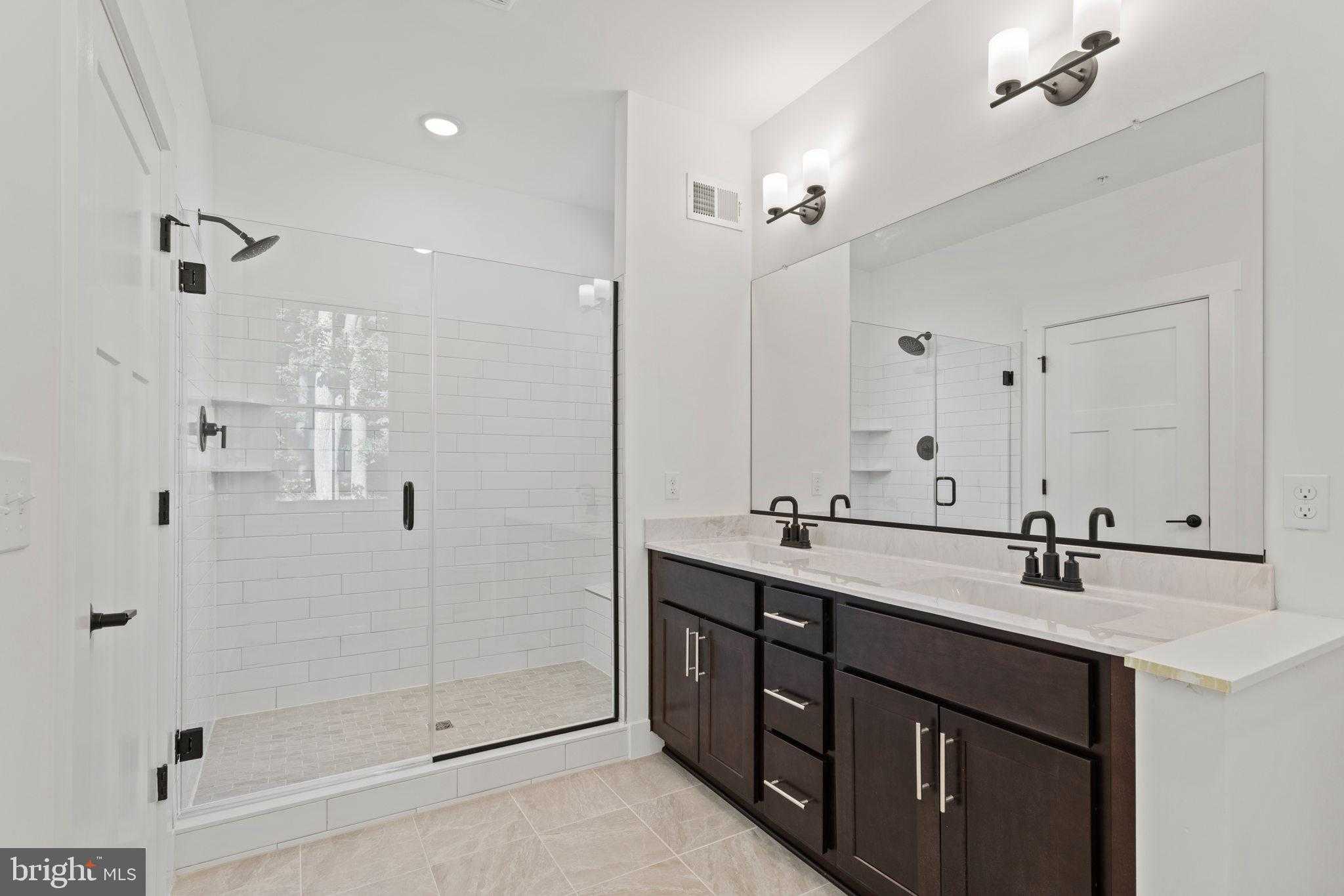 1401 Shannon Dr S photo 27