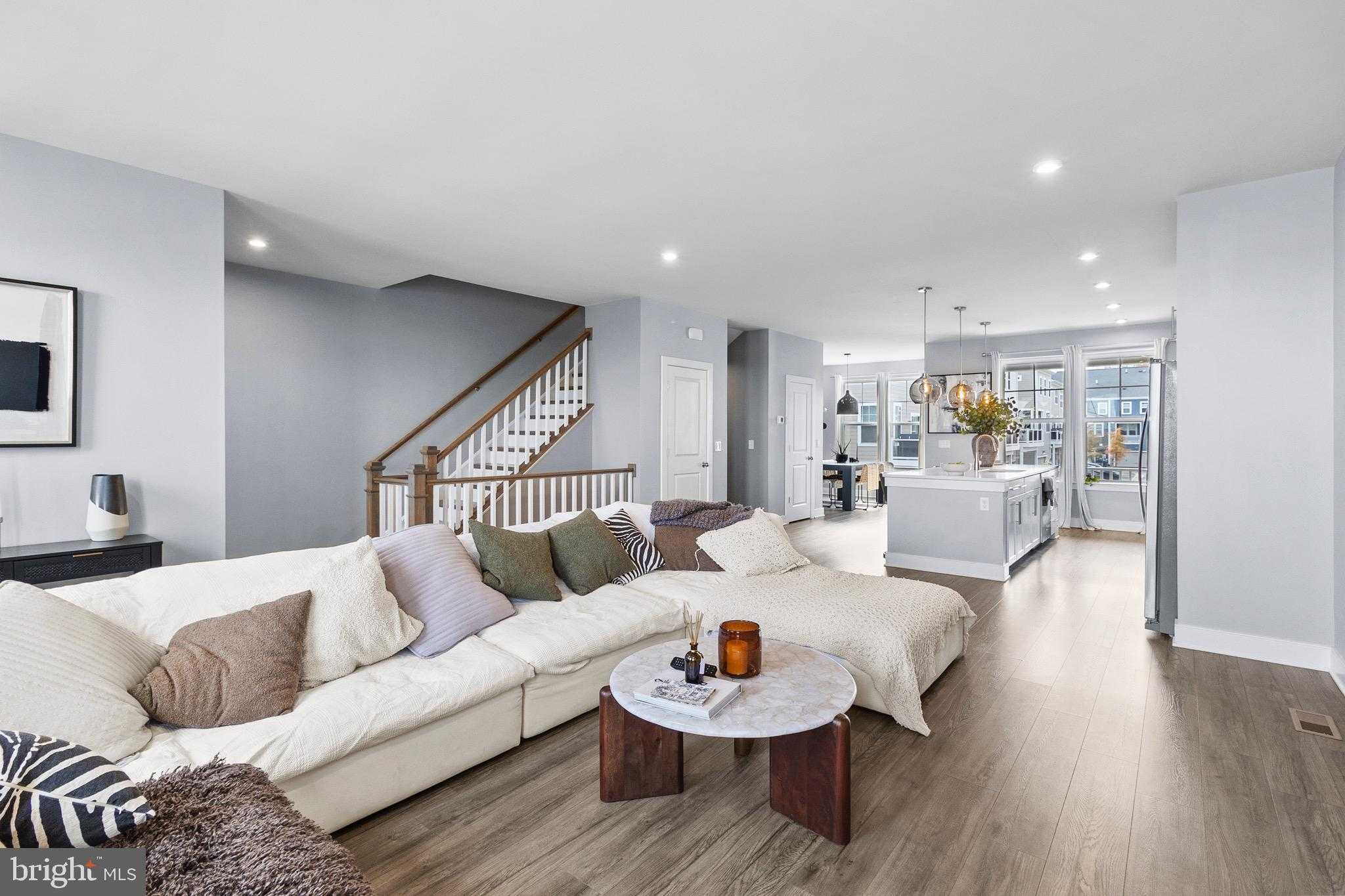 1672 Sandpiper Bay Loop photo 7