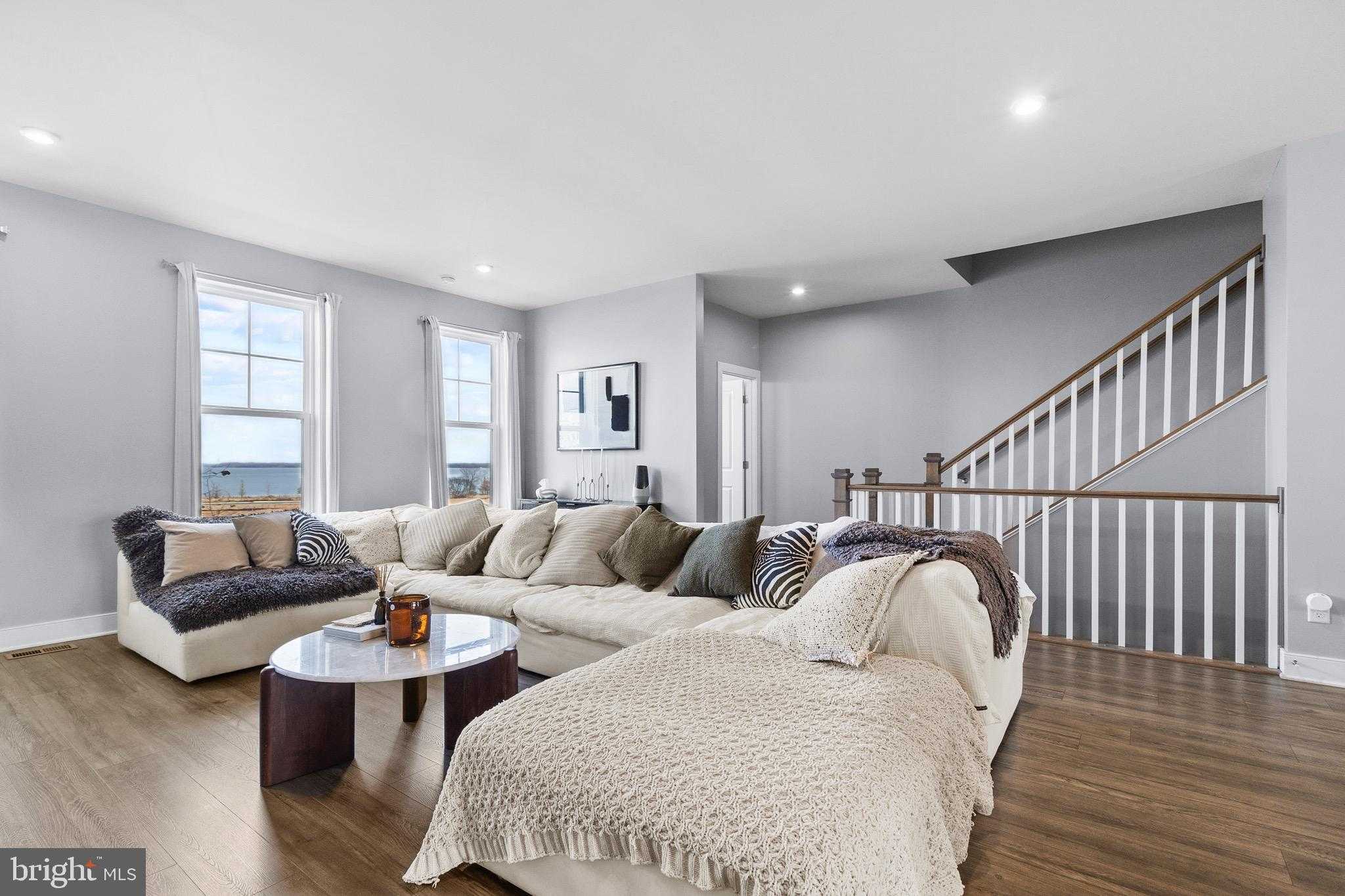 1672 Sandpiper Bay Loop photo 8