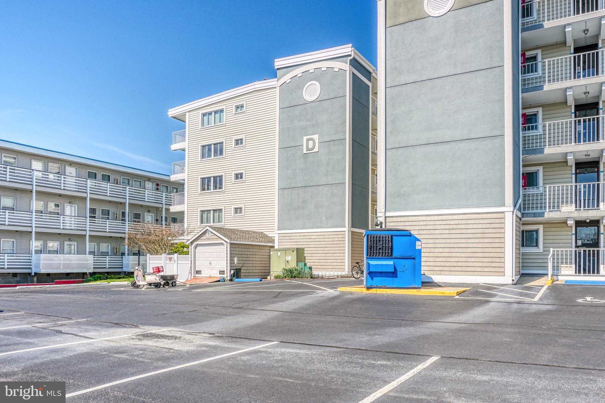 107 Convention Center Dr photo 36