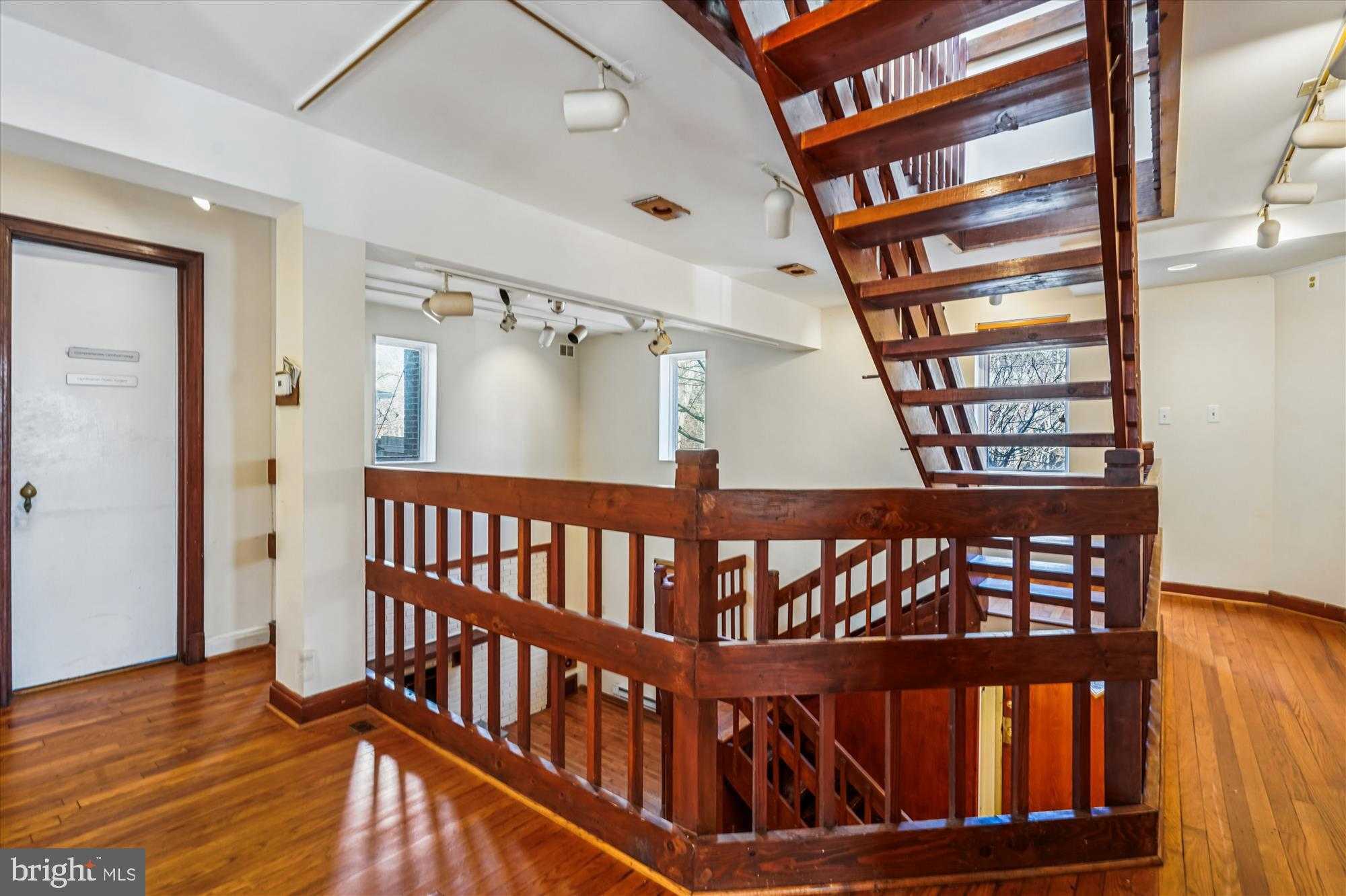 7918 Long Branch Pkwy photo 12