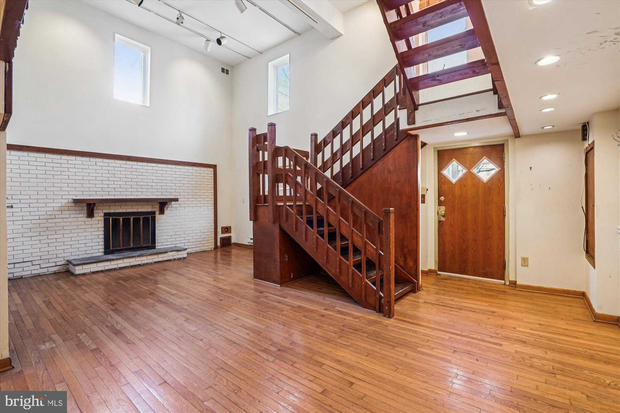 7918 Long Branch Pkwy photo 3