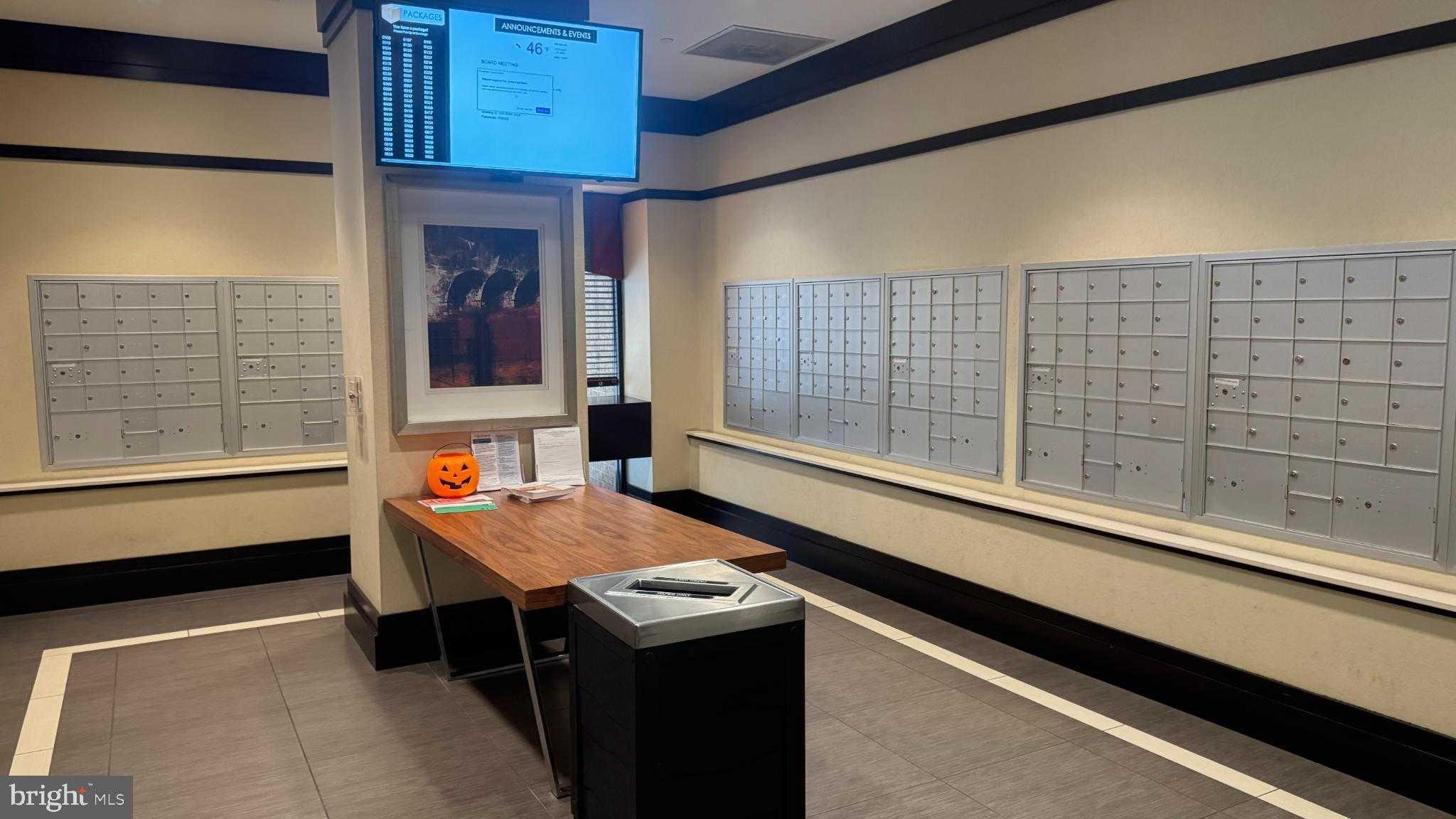 4500 S Four Mile Run Dr Apt 314 photo 30