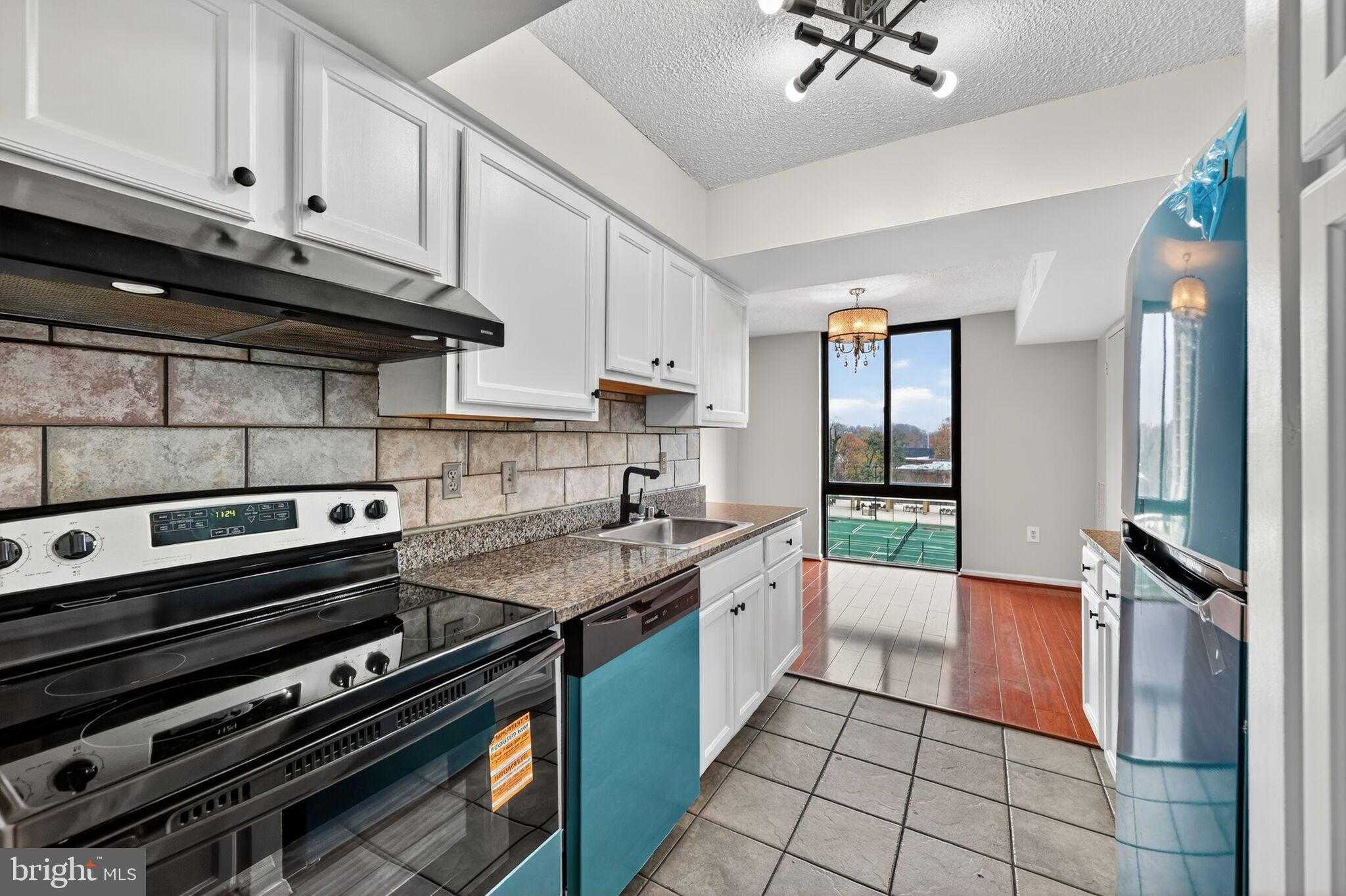 4500 S Four Mile Run Dr Apt 314 photo 5