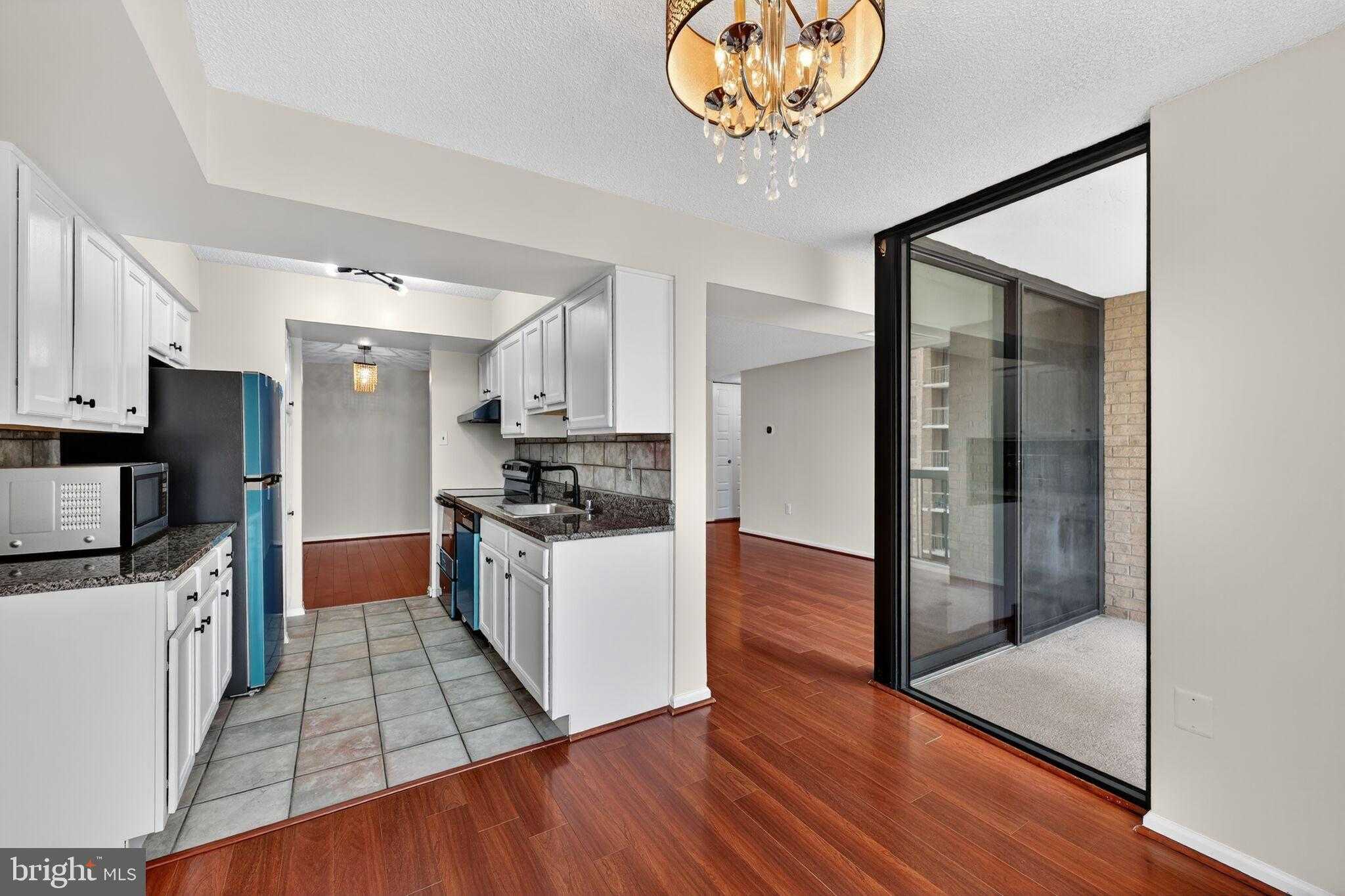 4500 S Four Mile Run Dr Apt 314 photo 7