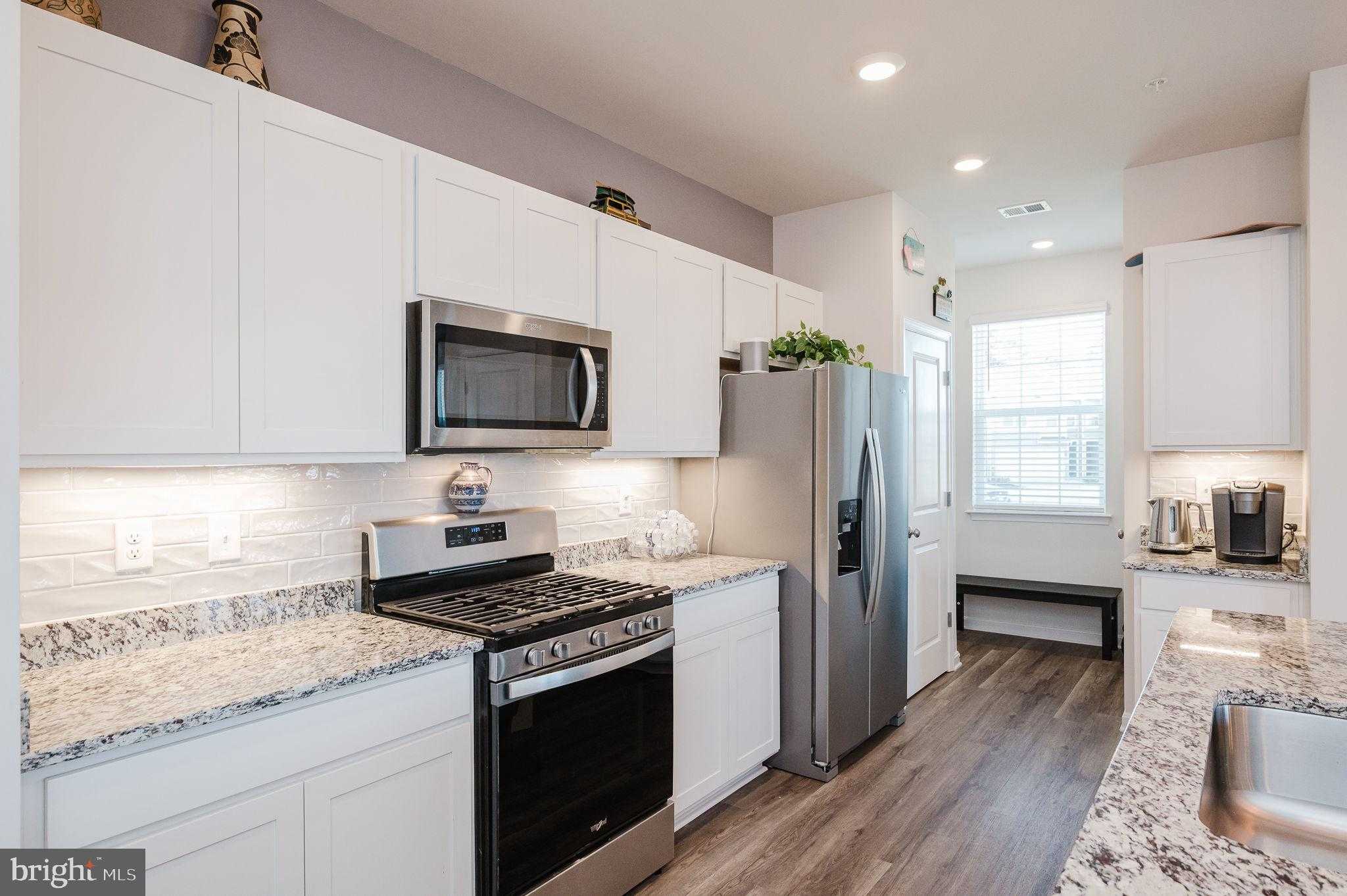 668 Beadlilly Way photo 7