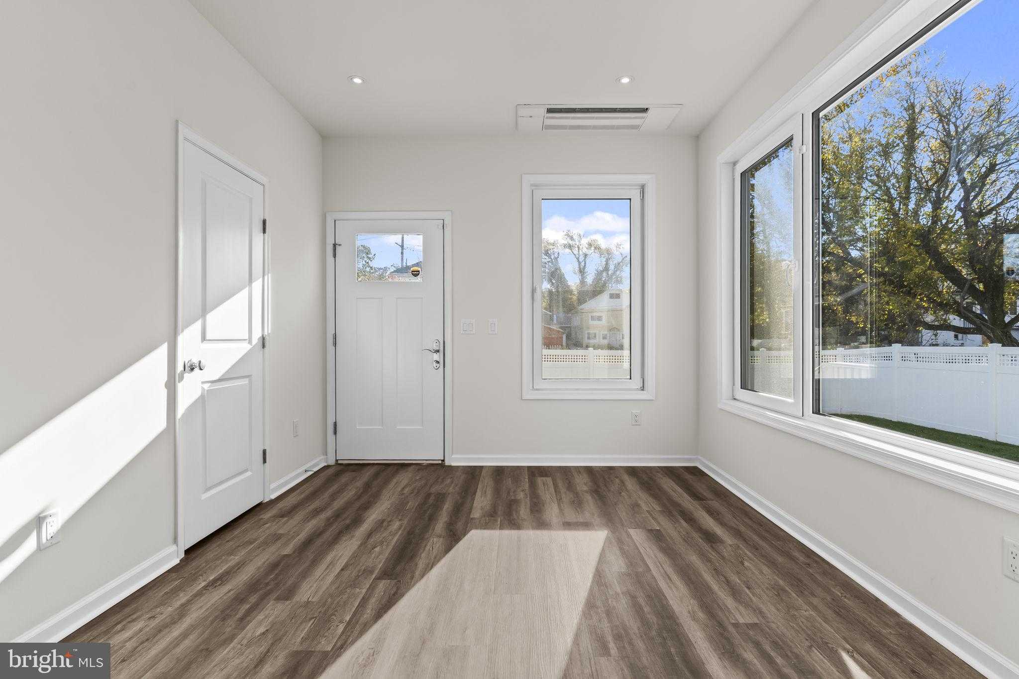 723 60th Pl photo 19