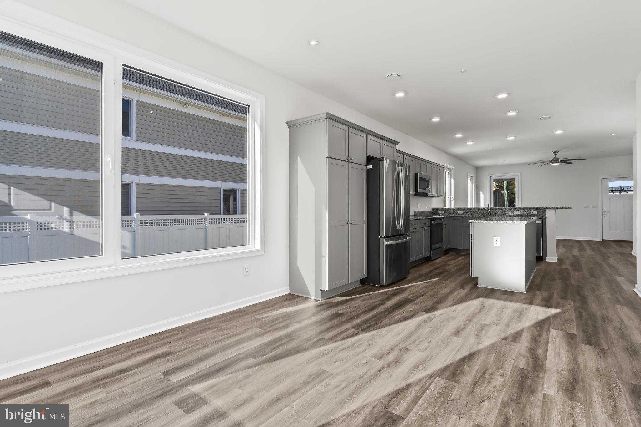 723 60th Pl photo 20