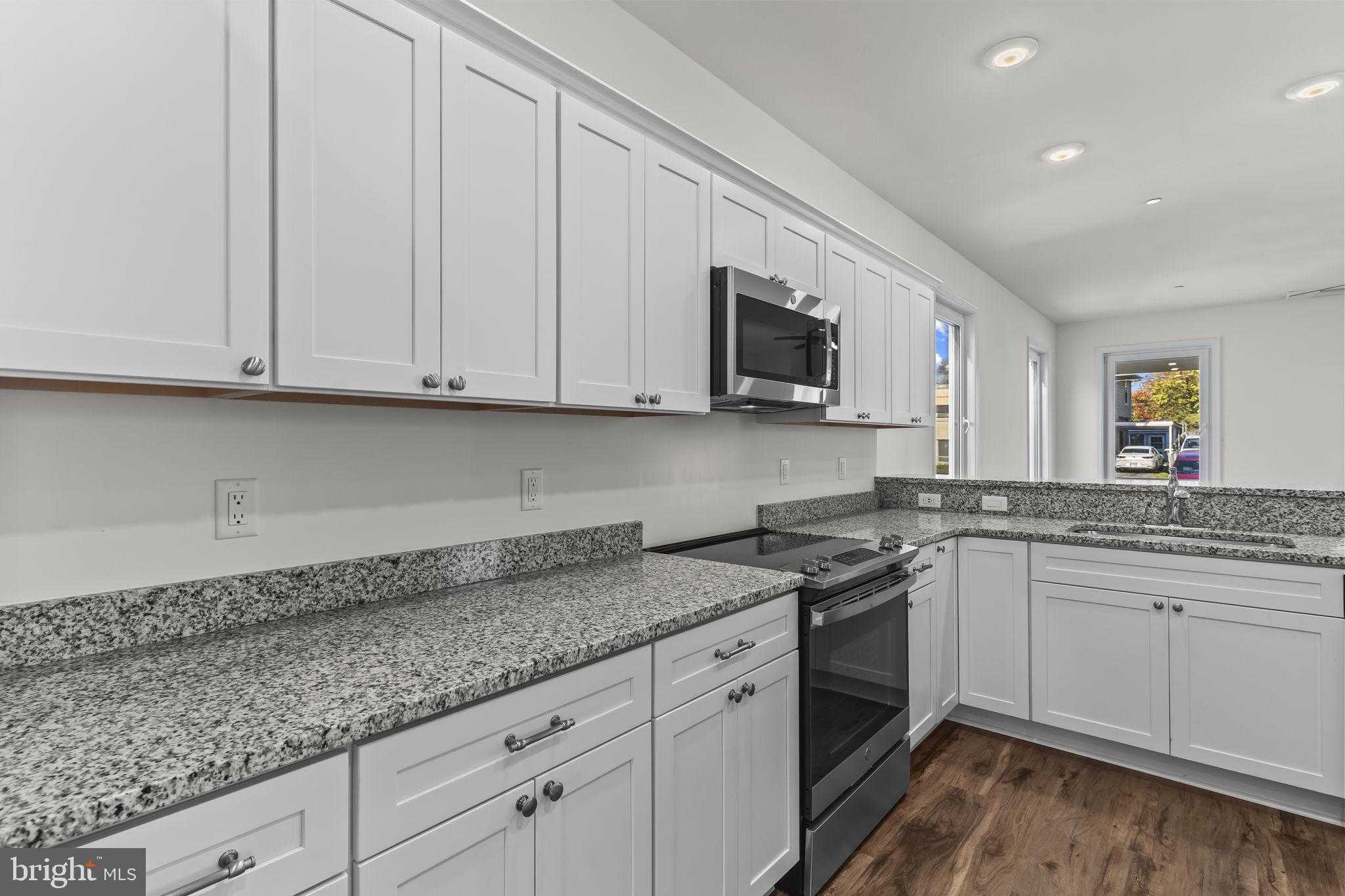 725 60th Pl photo 14