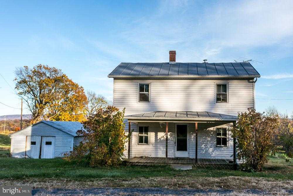 3190 Winsinger Dr photo 2